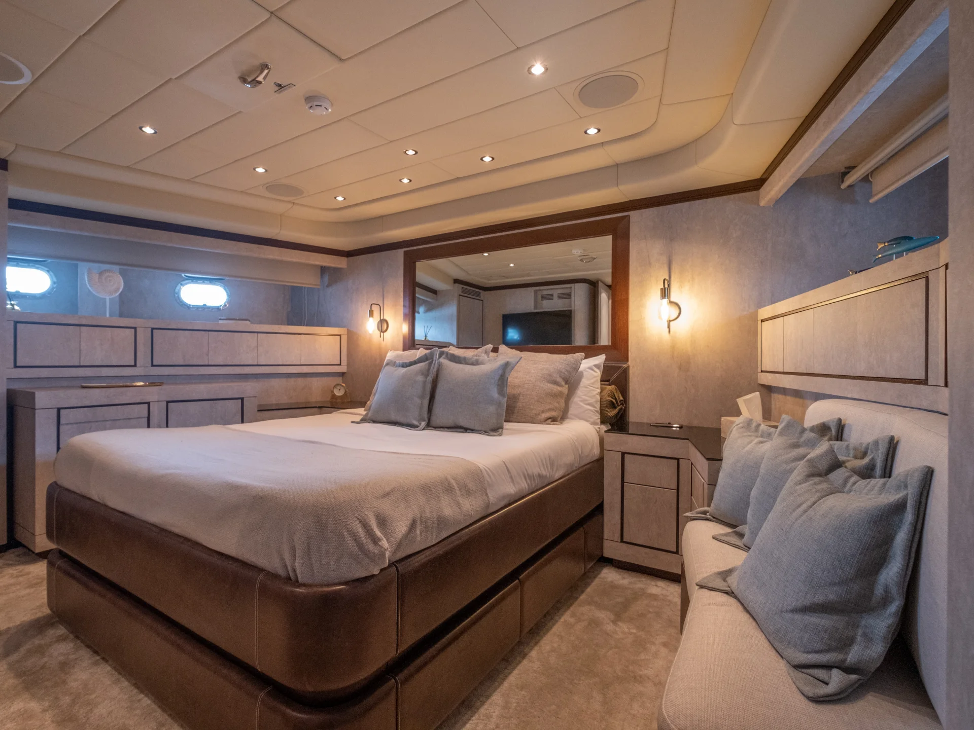 FIVE STARS | Mangusta 92 - Mangusta