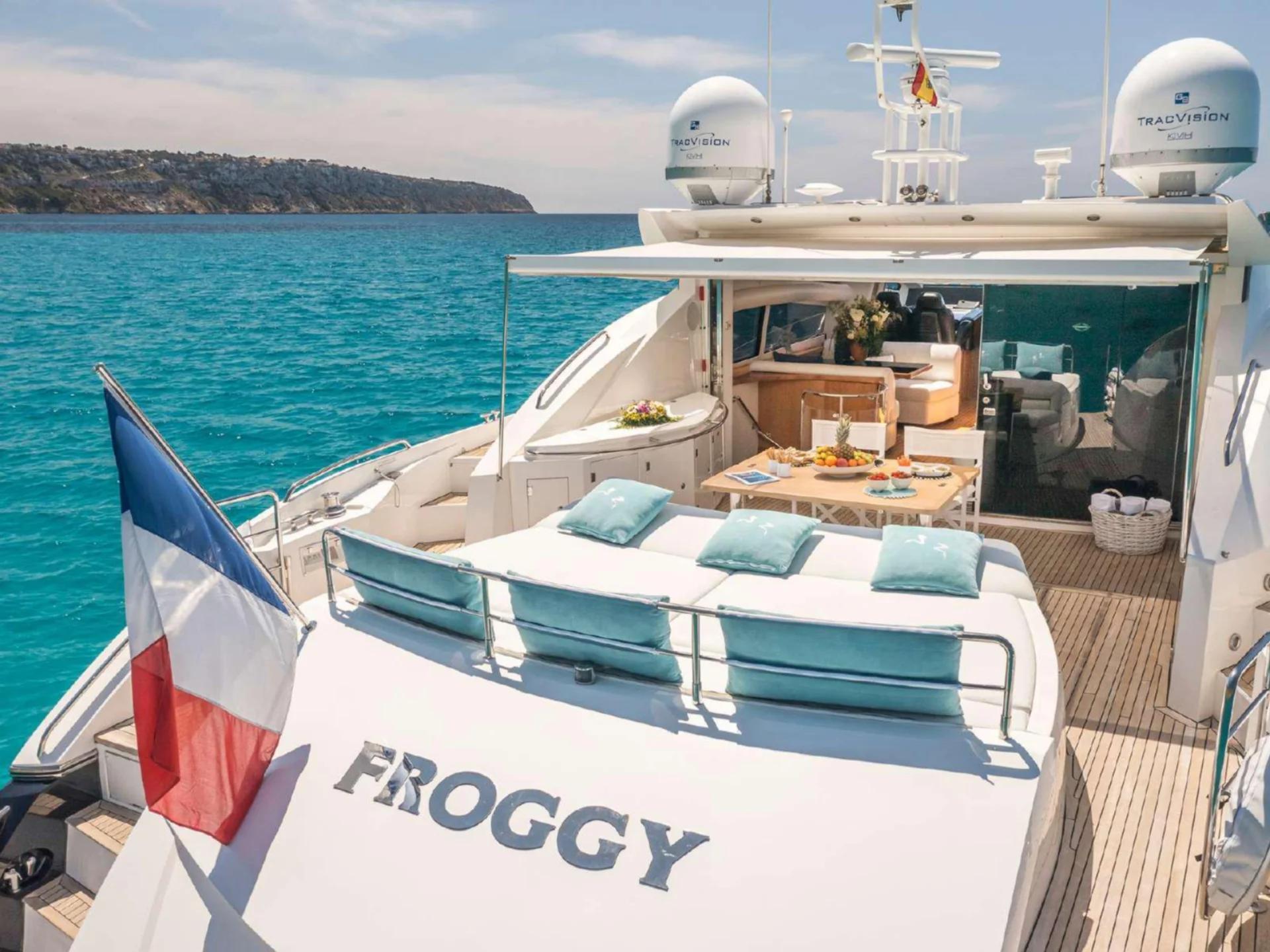 FROGGY | Sunseeker Predator 82 - Sunseeker