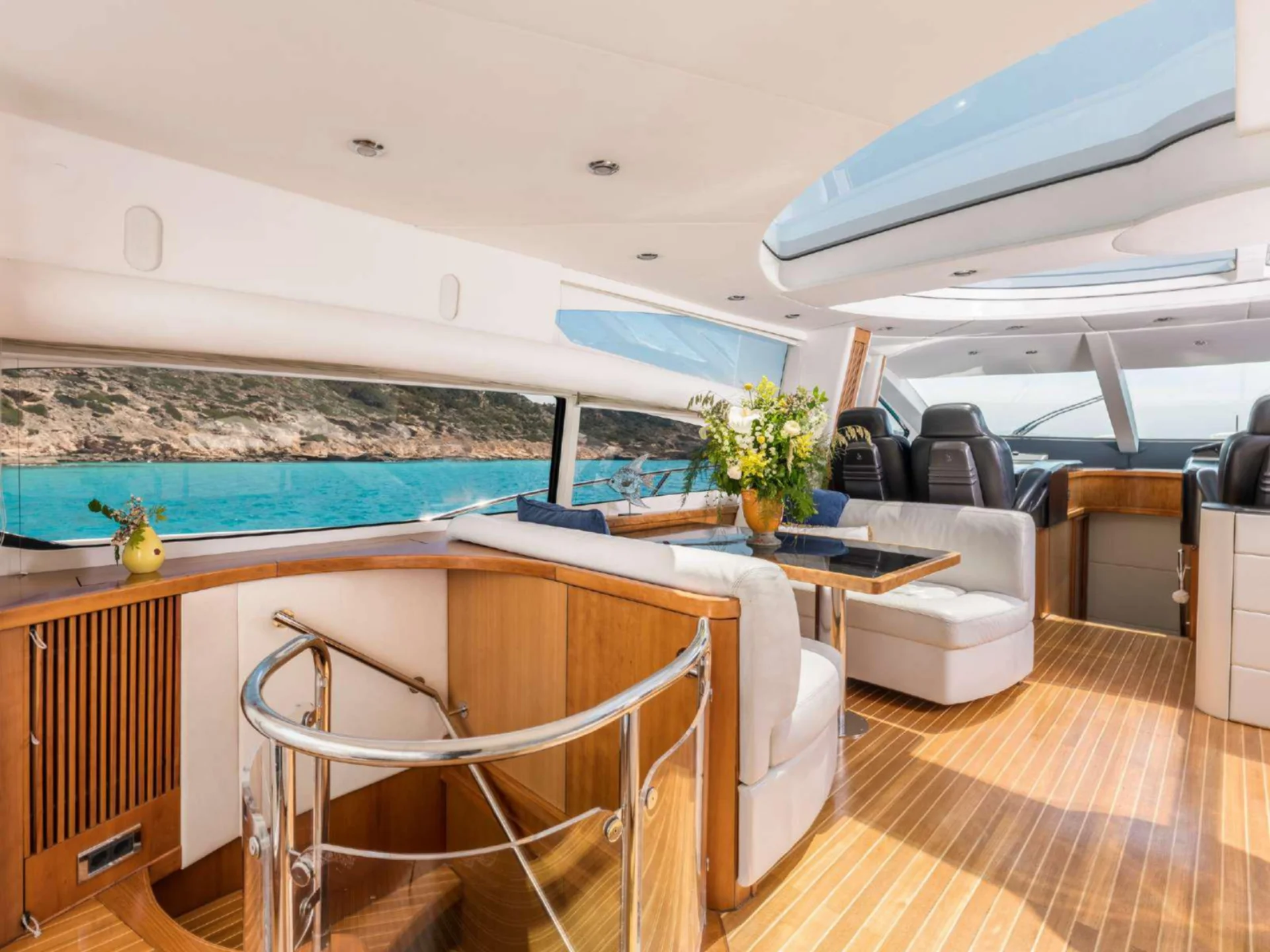 FROGGY | Sunseeker Predator 82 - Sunseeker