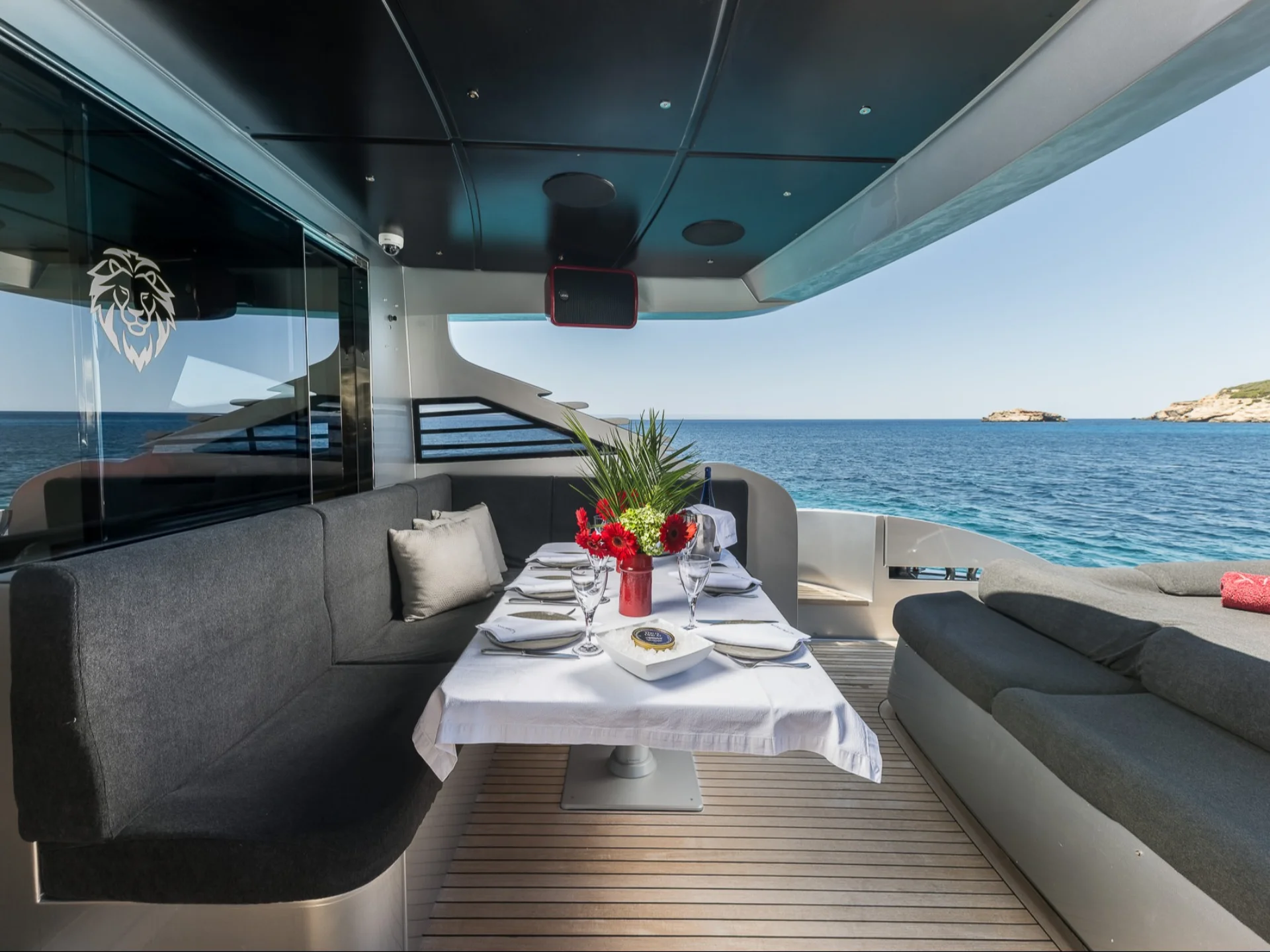 XAMAN | Pershing 90 - Pershing