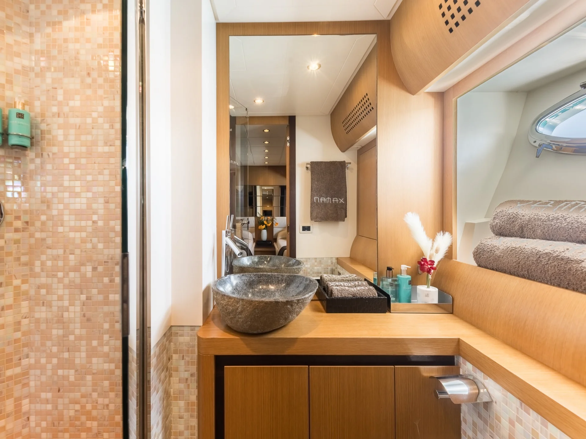 XAMAN | Pershing 90 - Pershing