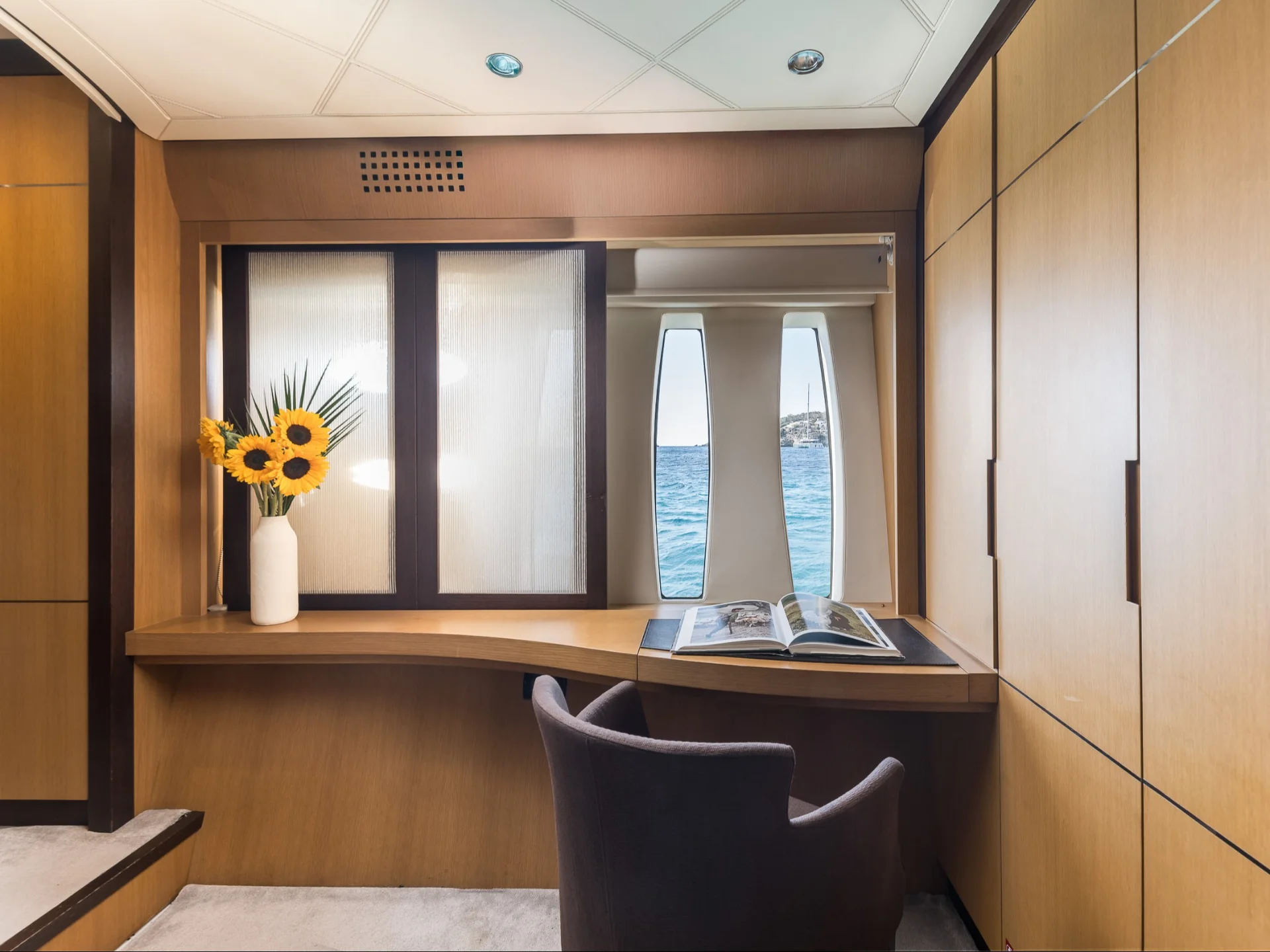 XAMAN | Pershing 90 - Pershing