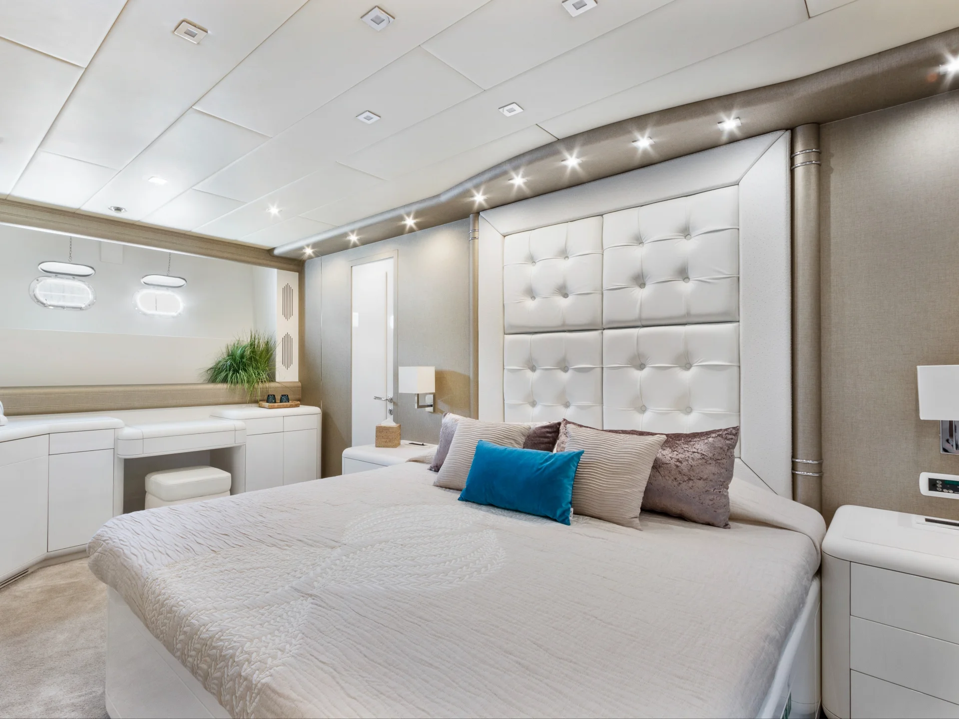 BELISA | Mangusta 108 - Mangusta