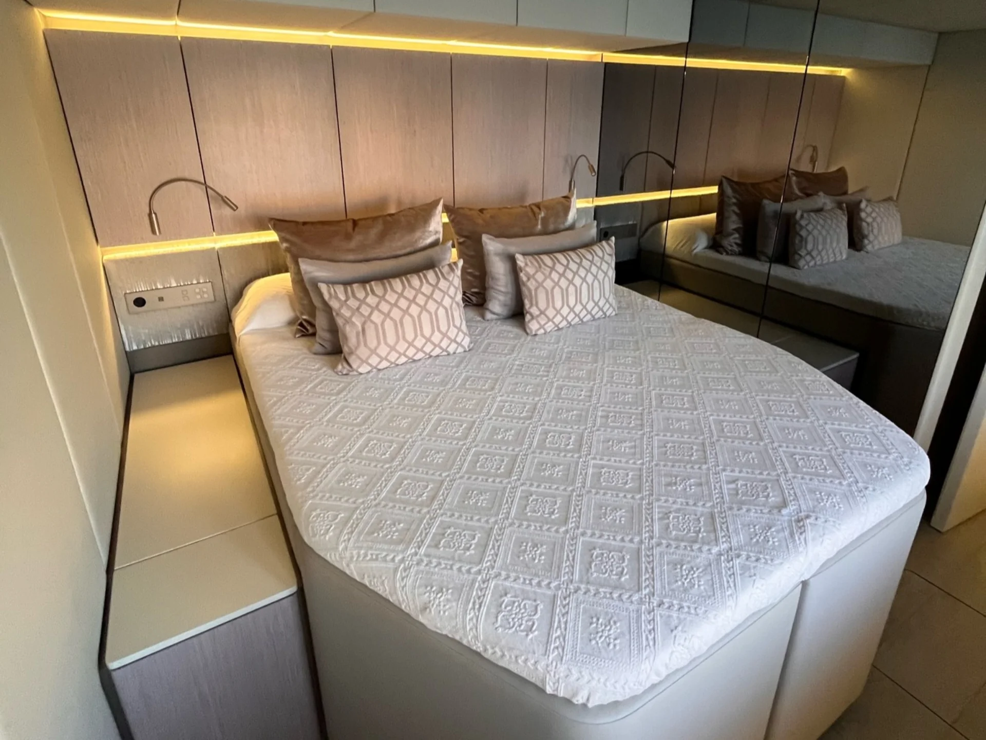 YOLO | Sunreef 70  - Sunreef