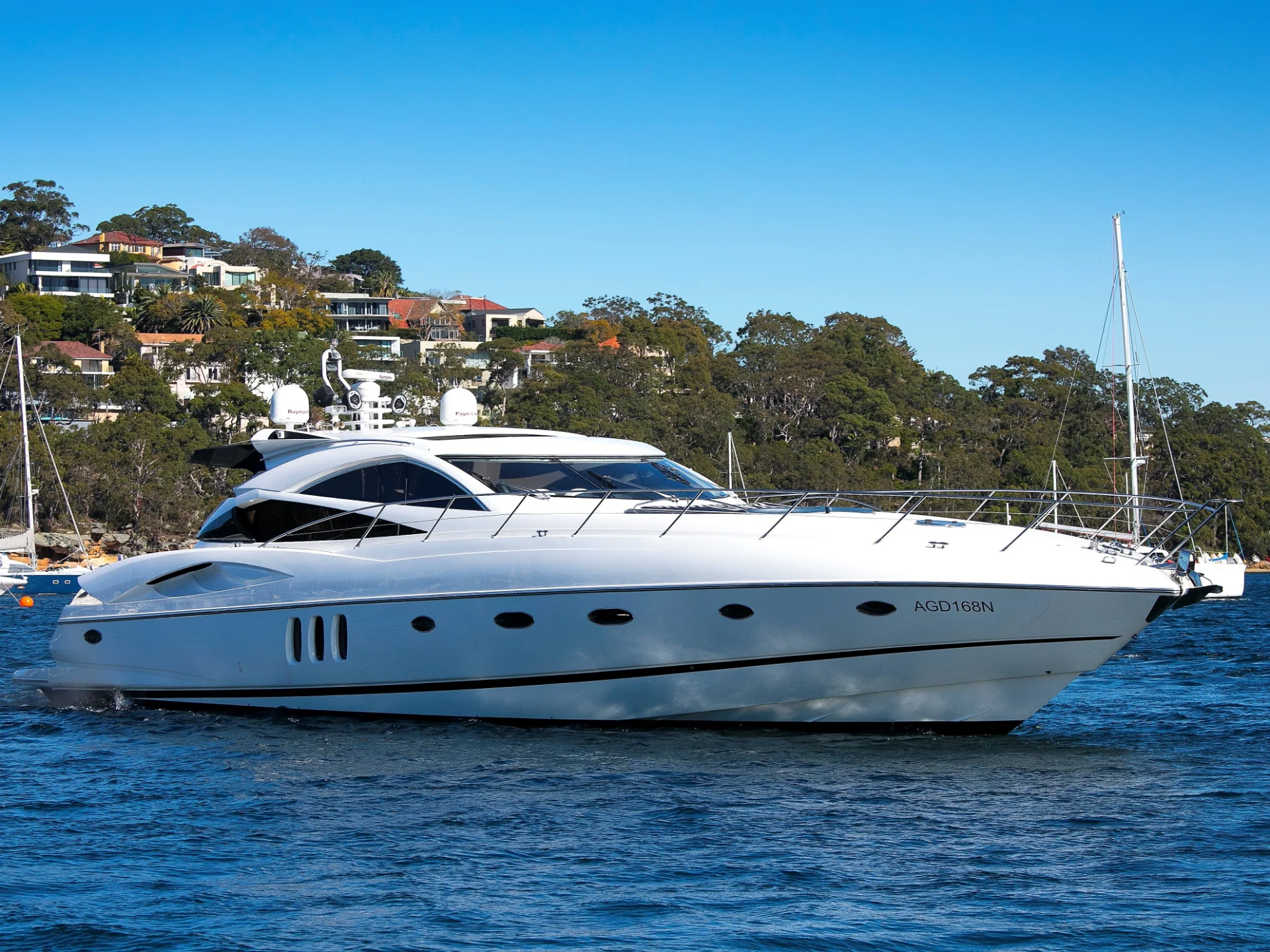 TALAN | Sunseeker Predator 68