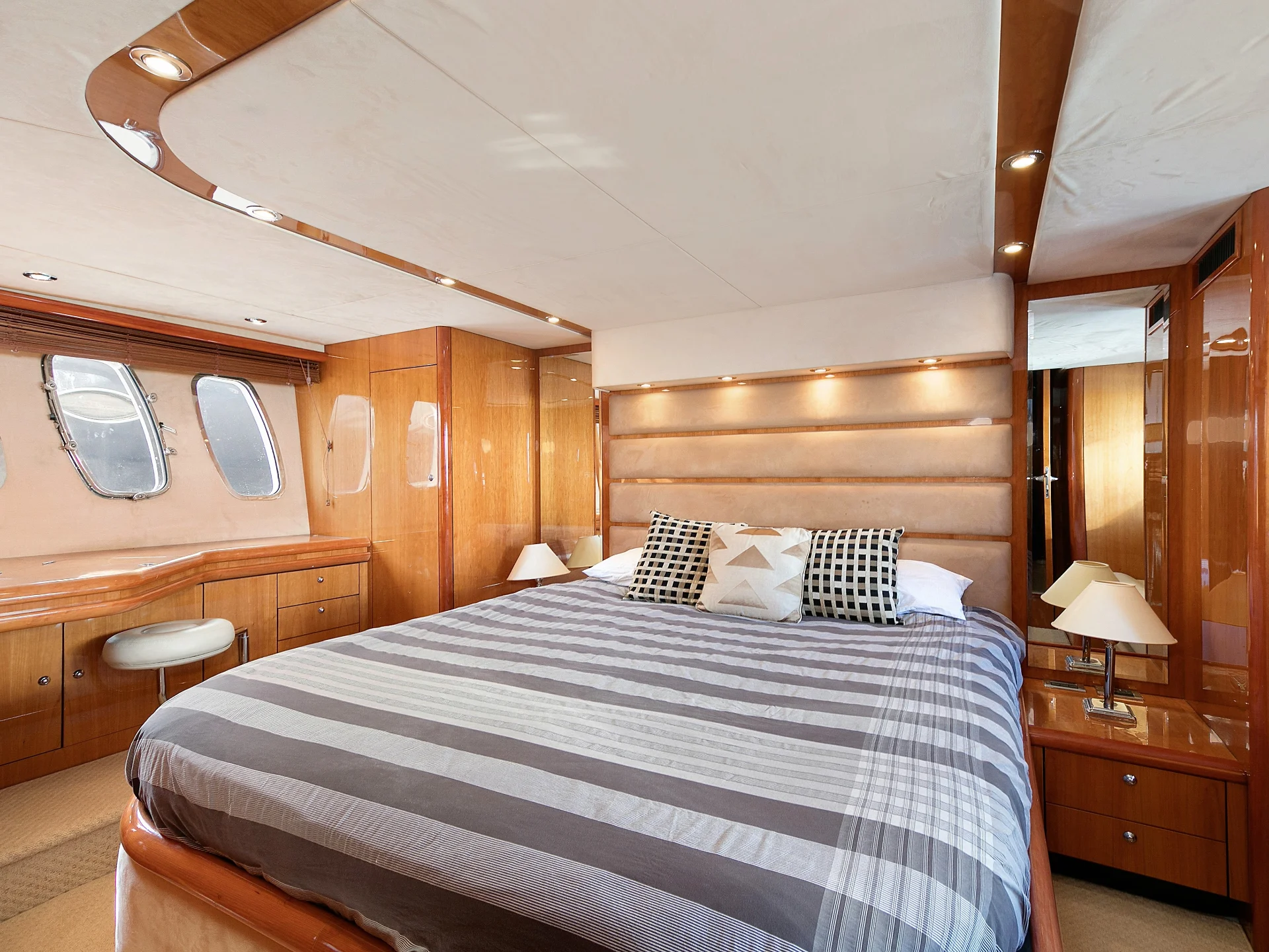 TALAN | Sunseeker Predator 68 - Sunseeker