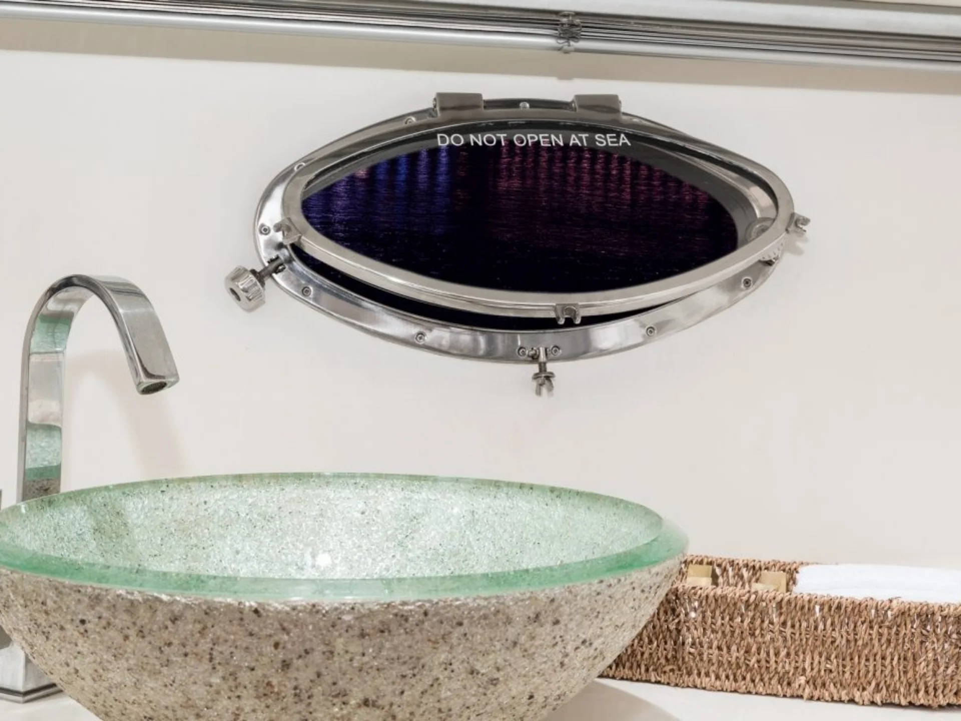 TALAN | Sunseeker Predator 68 - Sunseeker