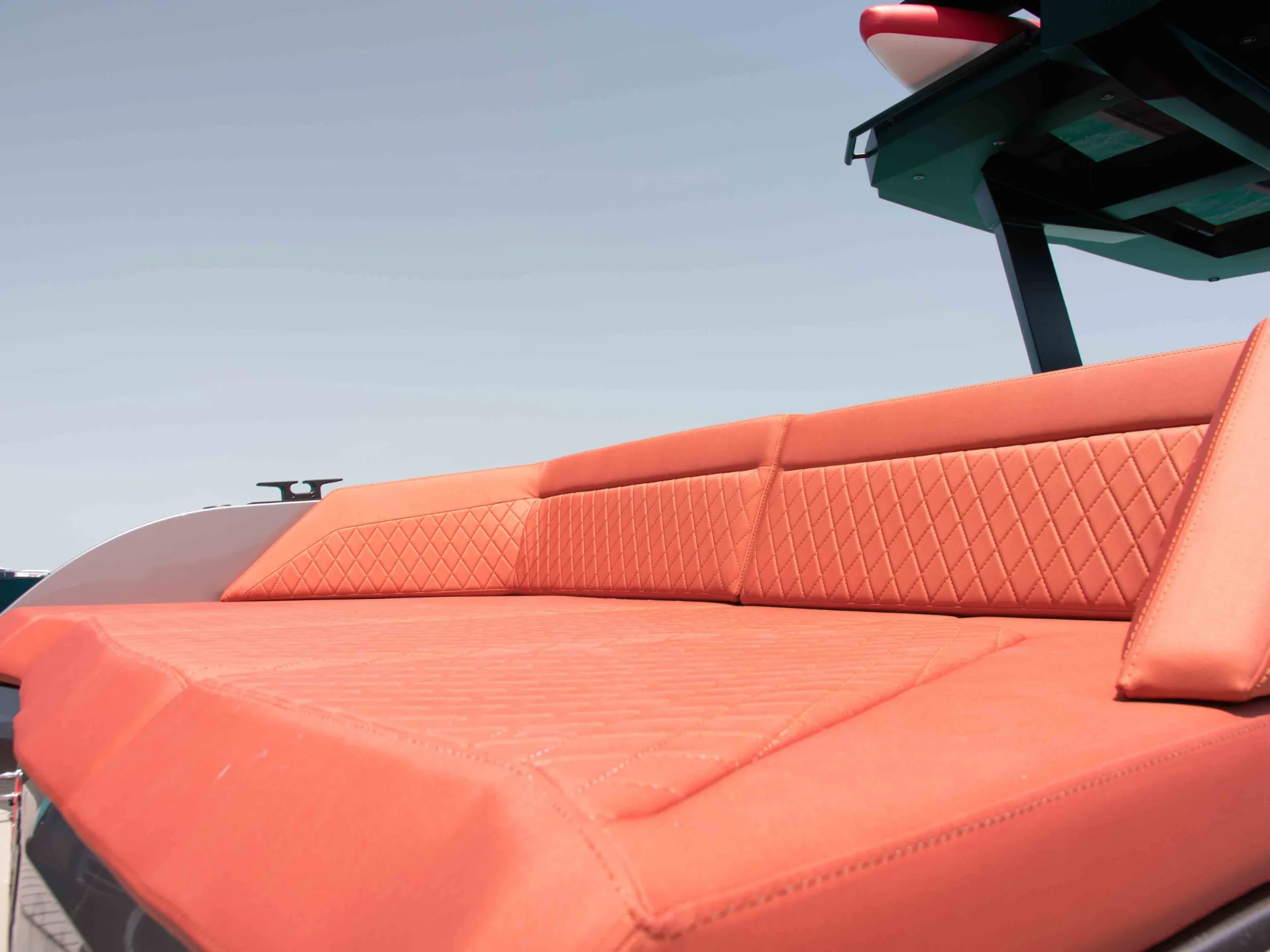 CAJA TRES | Vanquish VQ40 - Vanquish