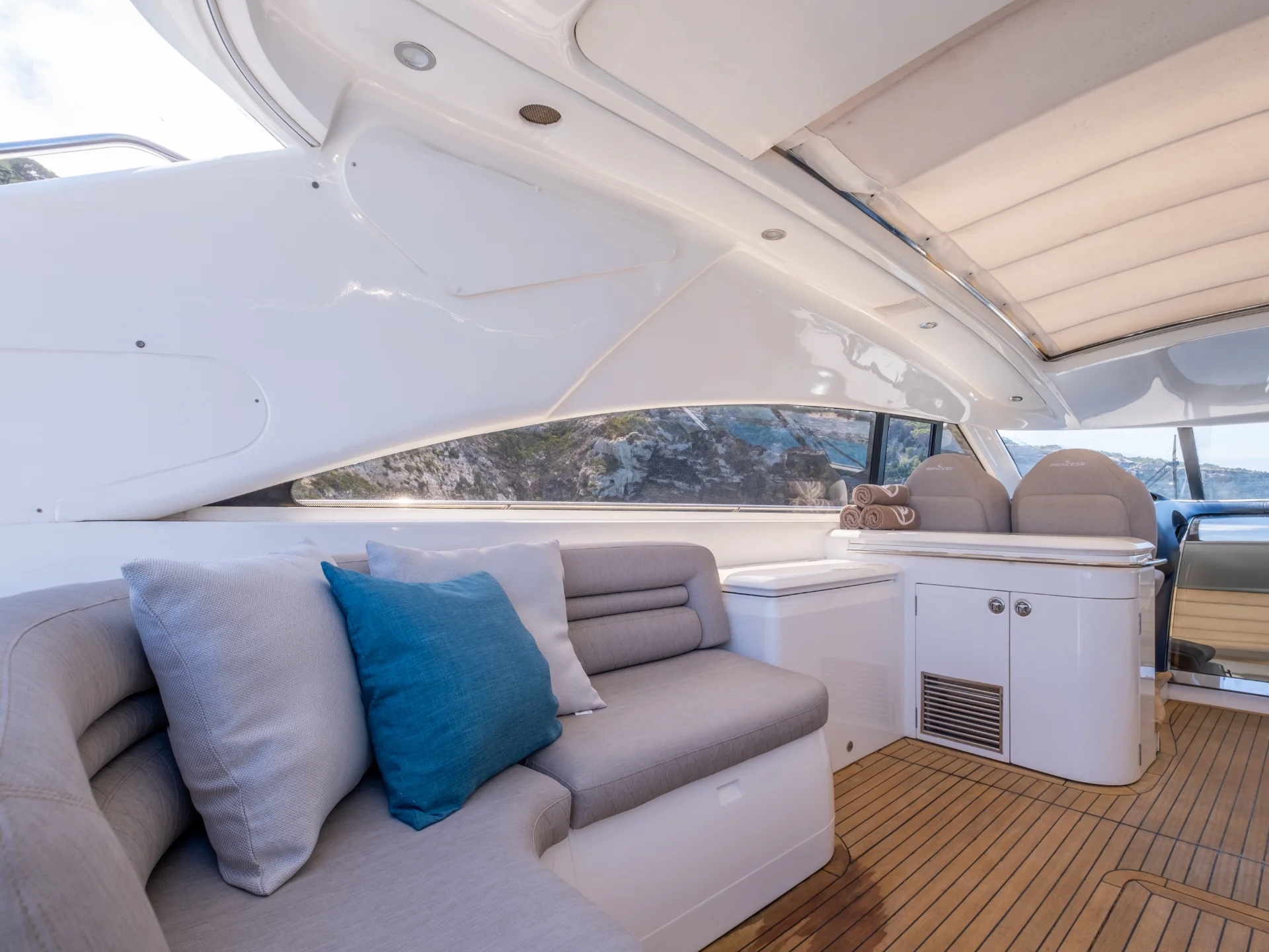 FREEDOM | Princess V65 - Princess