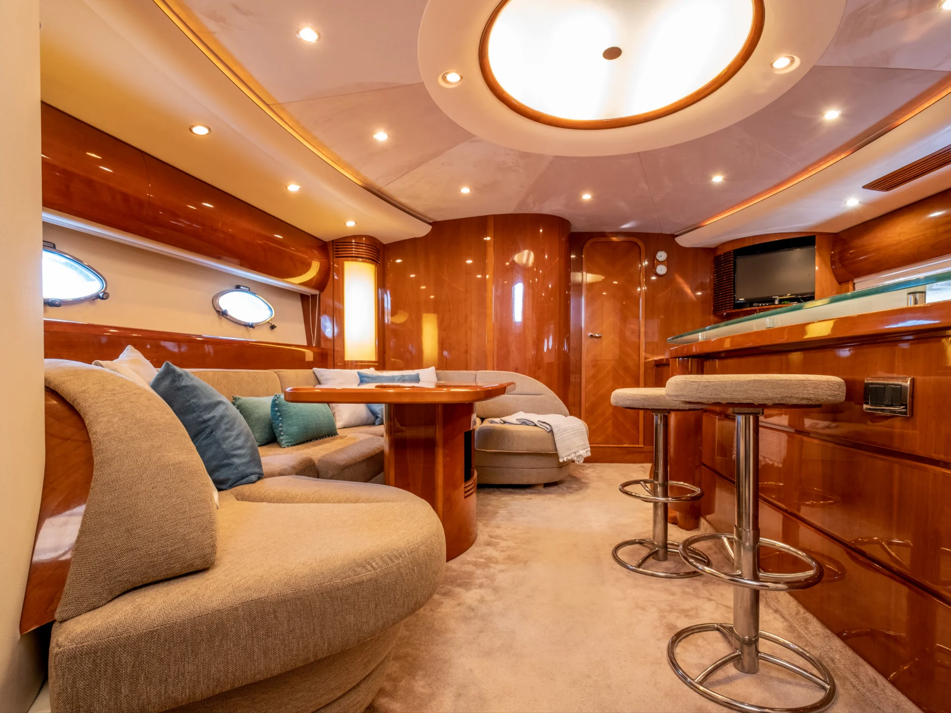 FREEDOM | Princess V65 - Princess