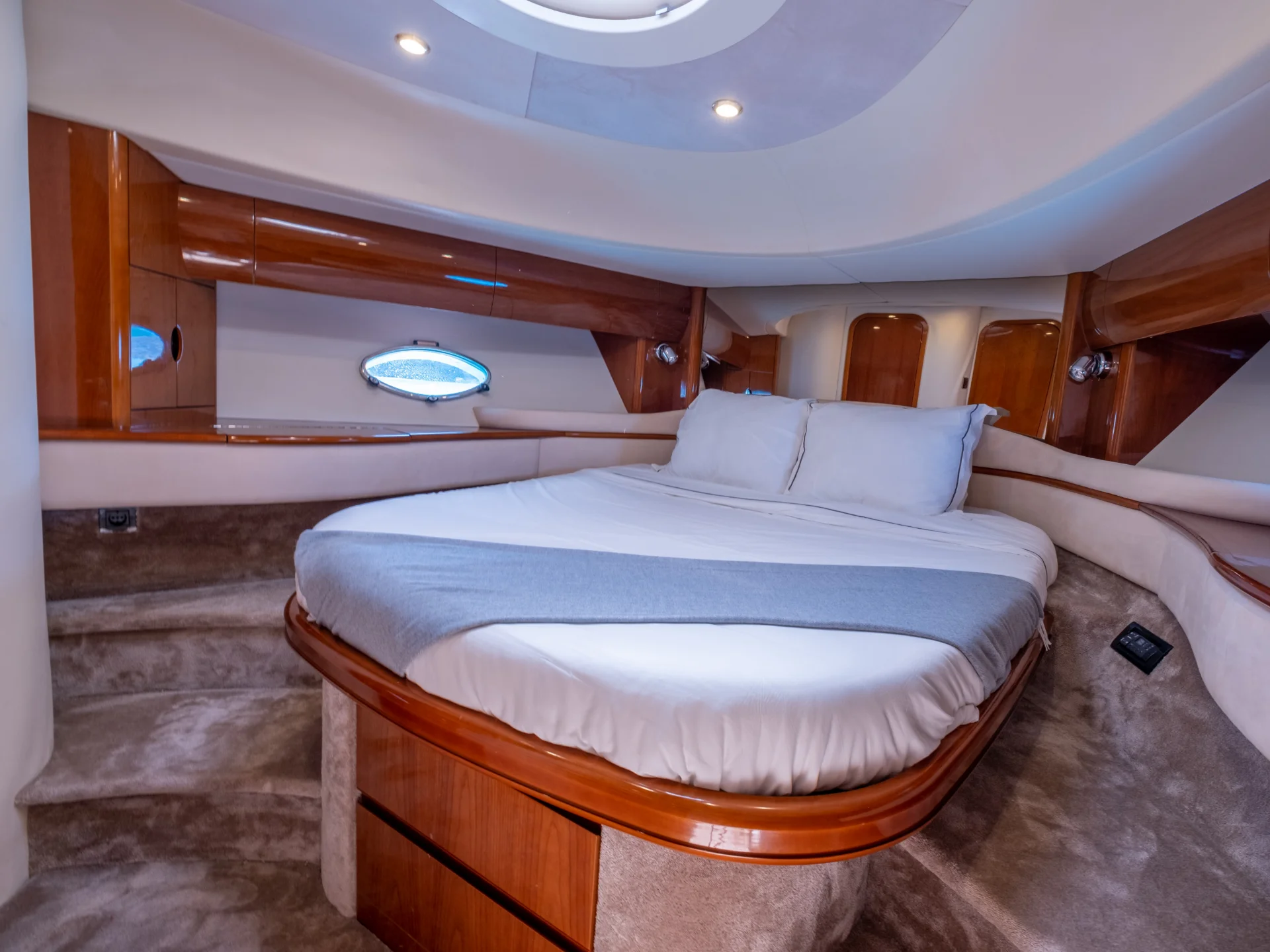 FREEDOM | Princess V65 - Princess