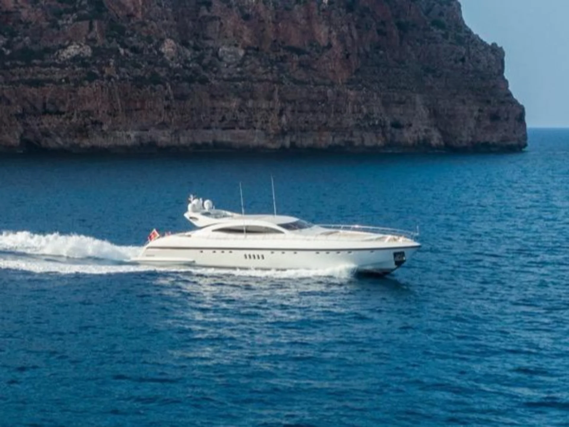 NOMAD | Mangusta 108 - Mangusta