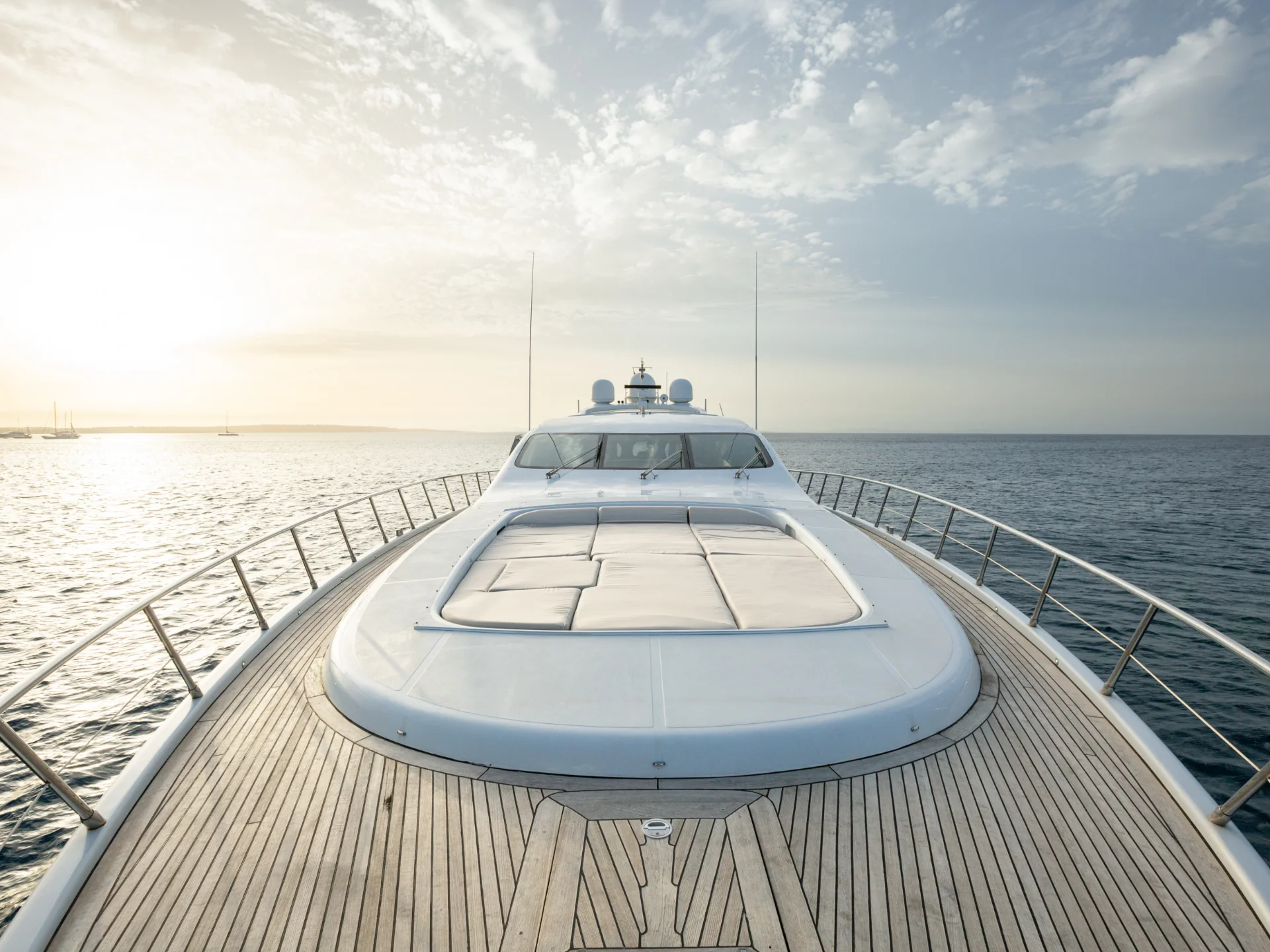 NOMAD | Mangusta 108 - Mangusta