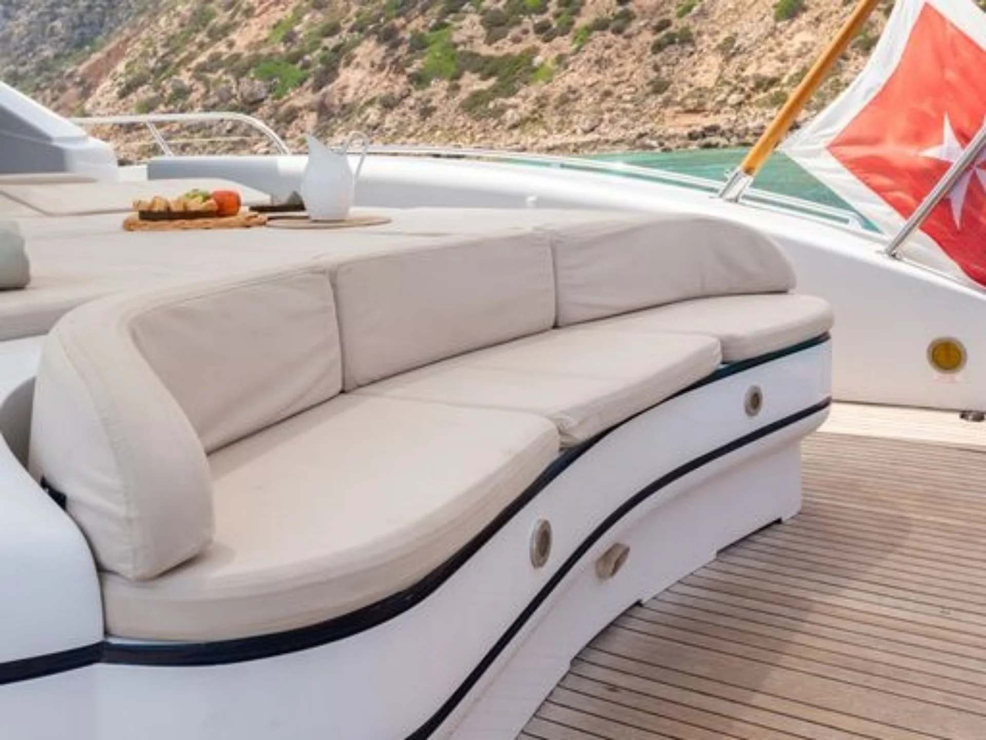 NOMAD | Mangusta 108 - Mangusta