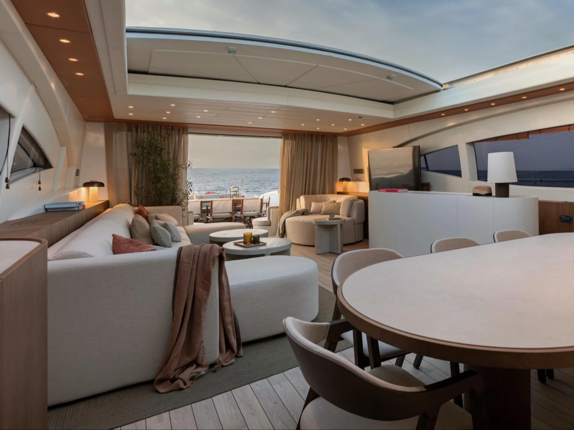 NOMAD | Mangusta 108 - Mangusta