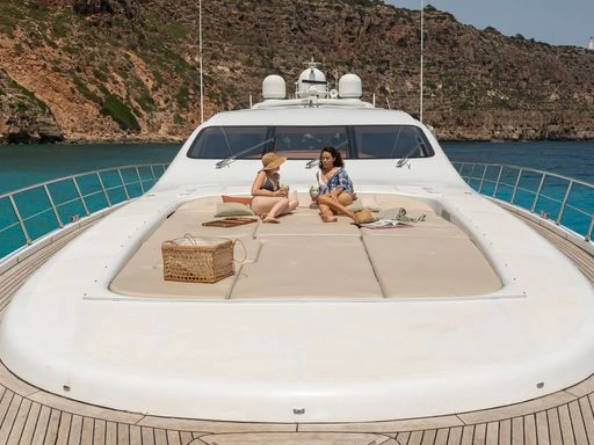 NOMAD | Mangusta 108 - Mangusta