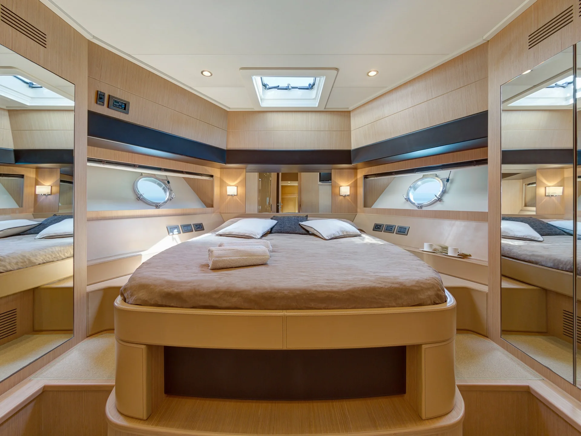 POLLY | Riva Venere 75 - Riva