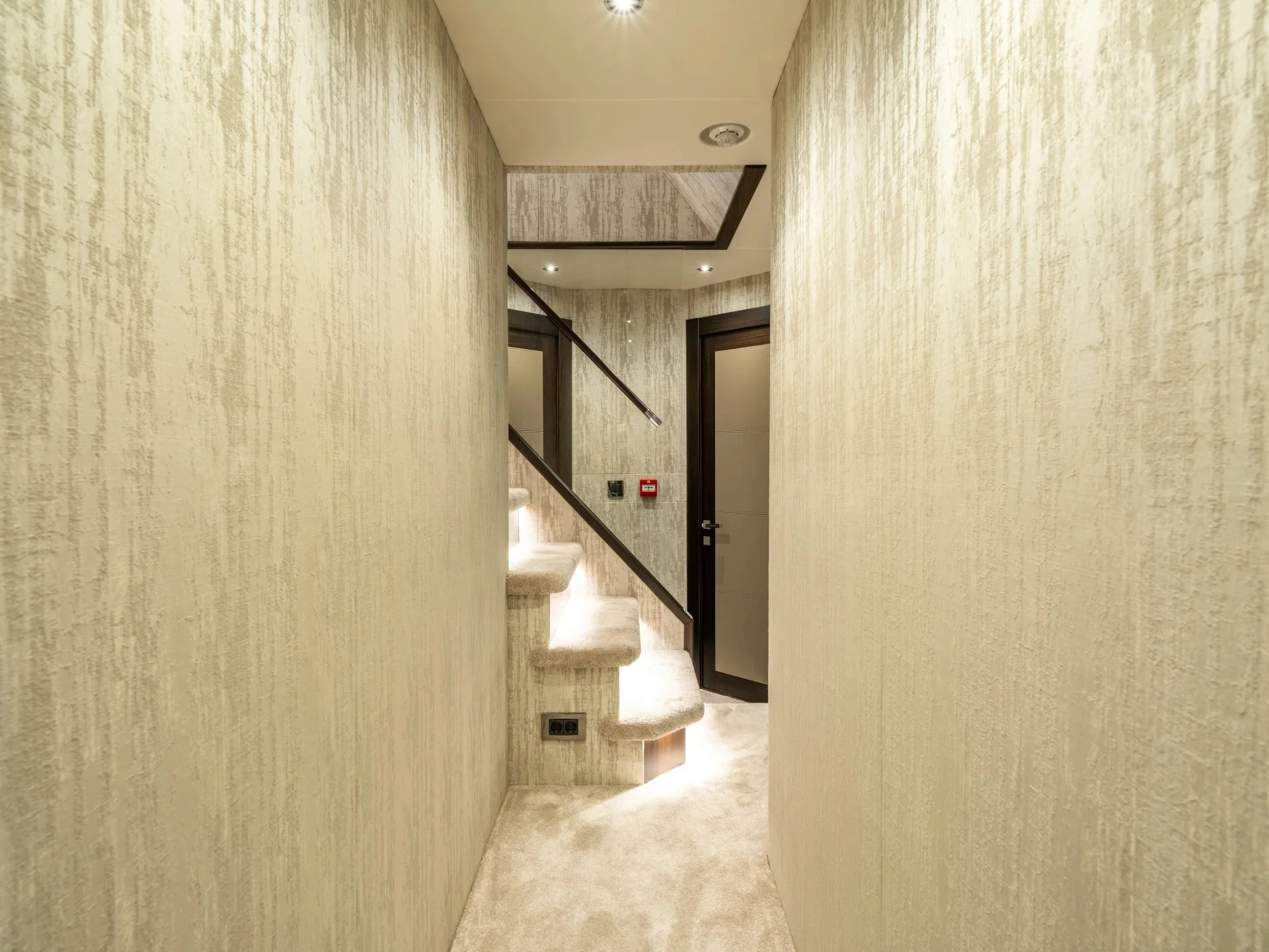 HIGH ENERGY | Sunseeker 95  - Sunseeker