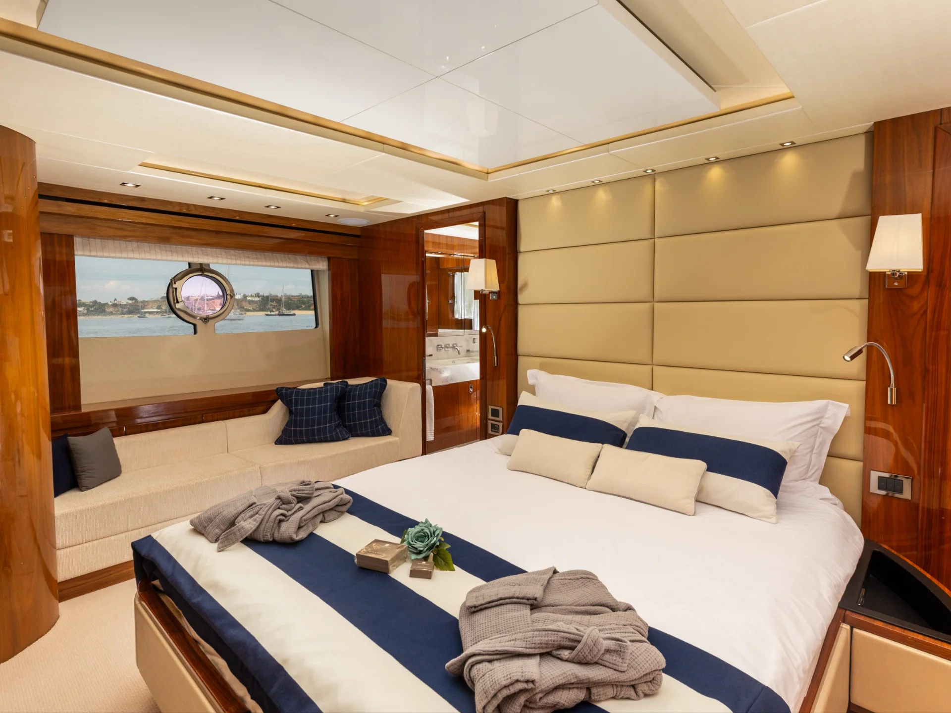 STARDUST OF MARY | Sunseeker 86 - Sunseeker