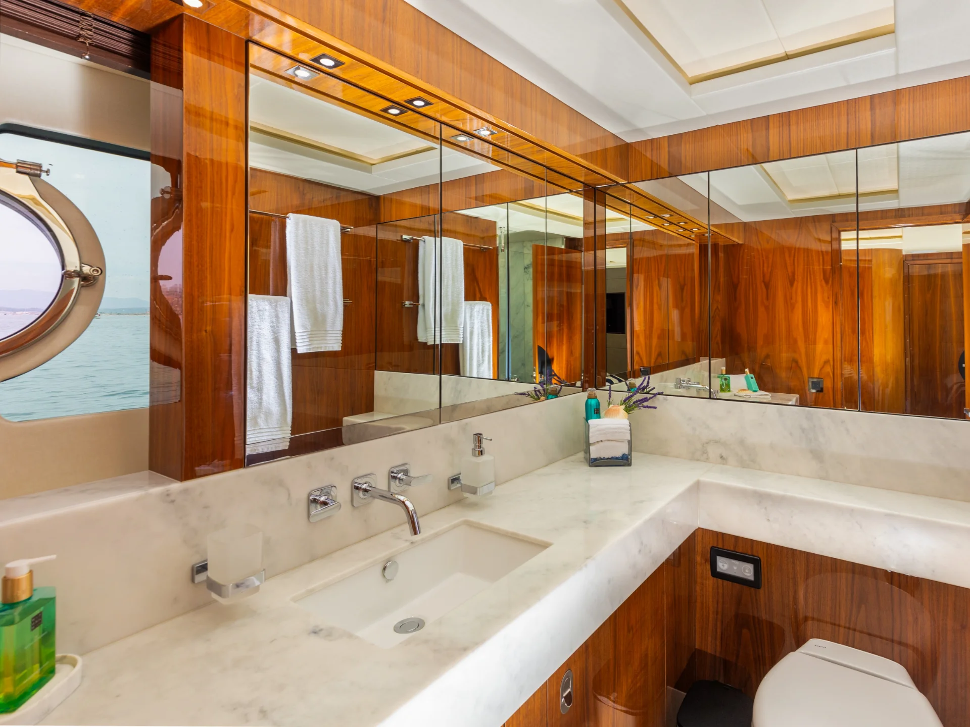 STARDUST OF MARY | Sunseeker 86 - Sunseeker