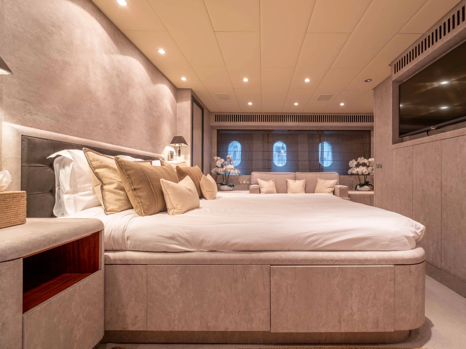 DARK KNIGHT | Leopard 102 - Leopard