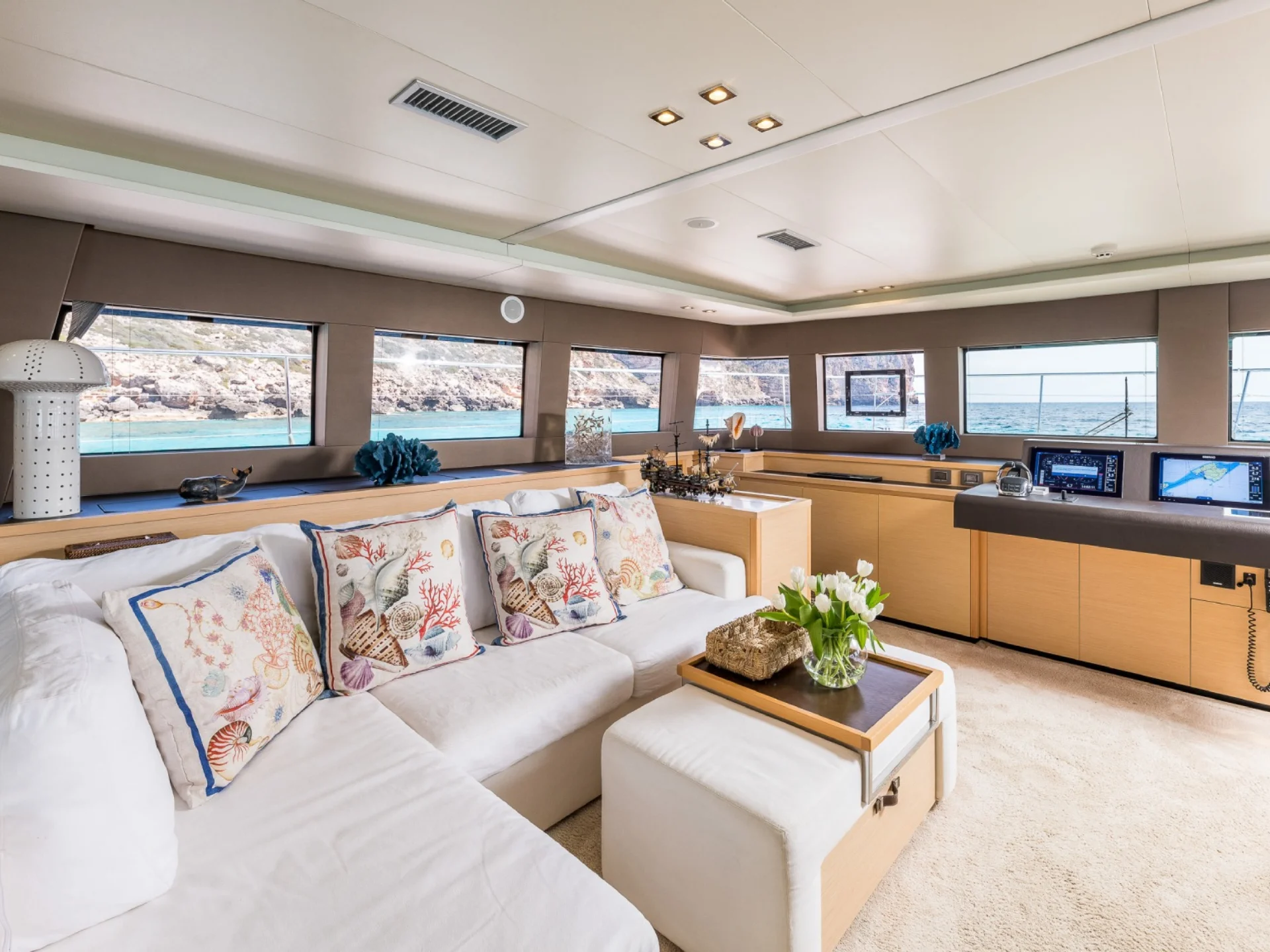 SEEK | Lagoon 630 - Lagoon