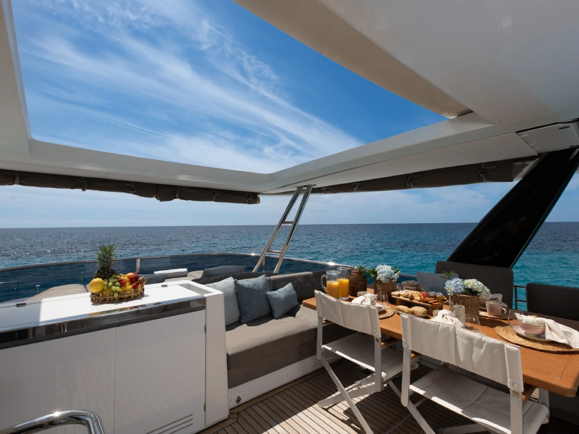 SEEK | Lagoon 630 - Lagoon