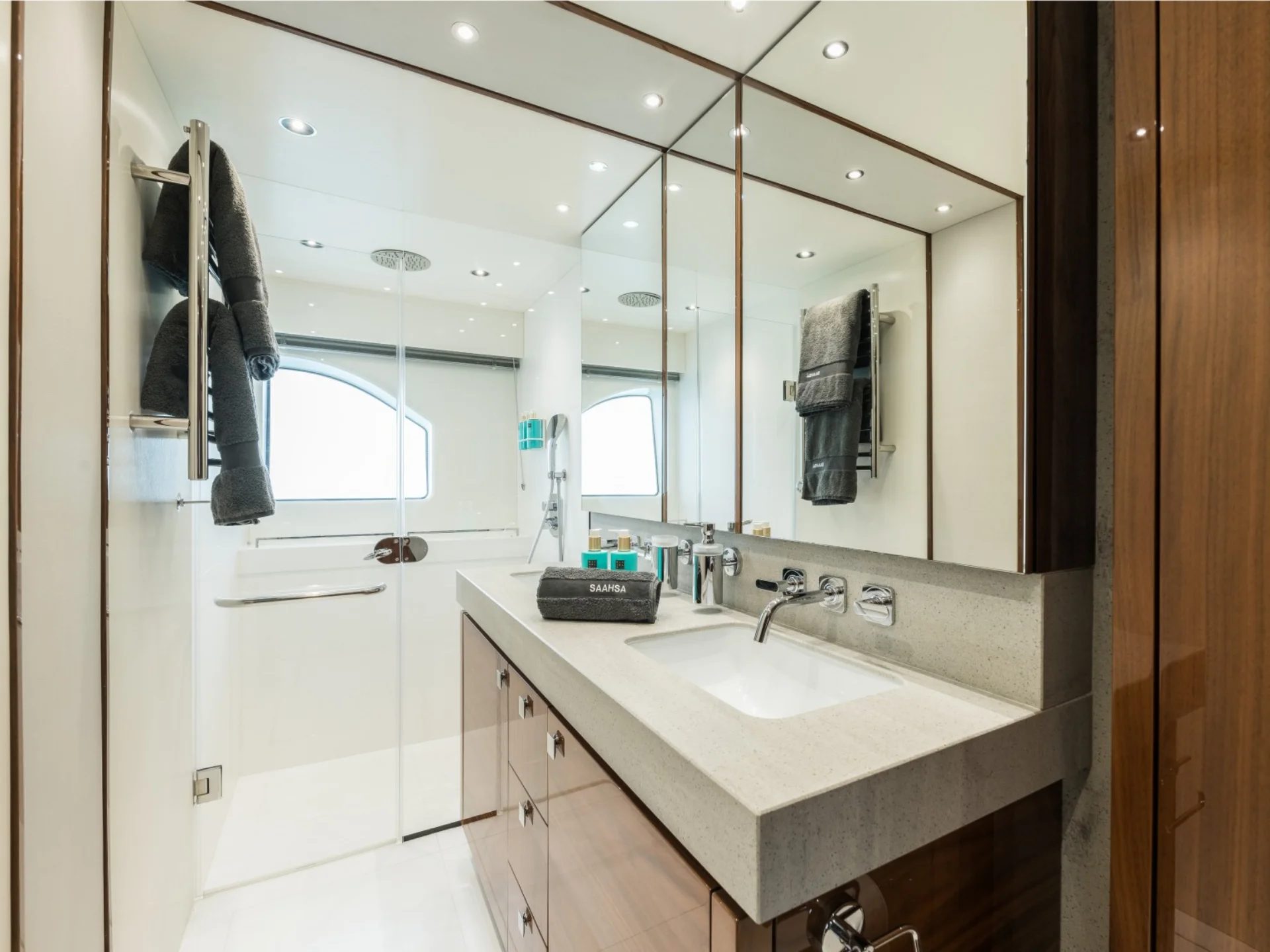 SAAHSA | Sunseeker 76 - Sunseeker
