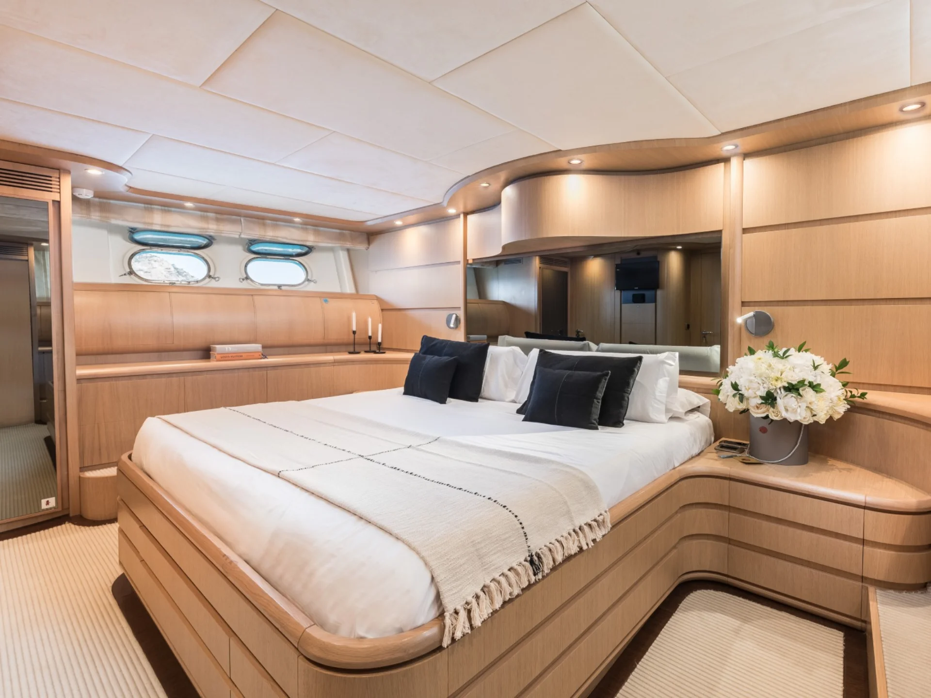 B4 | Astondoa 102 GLX - Astondoa