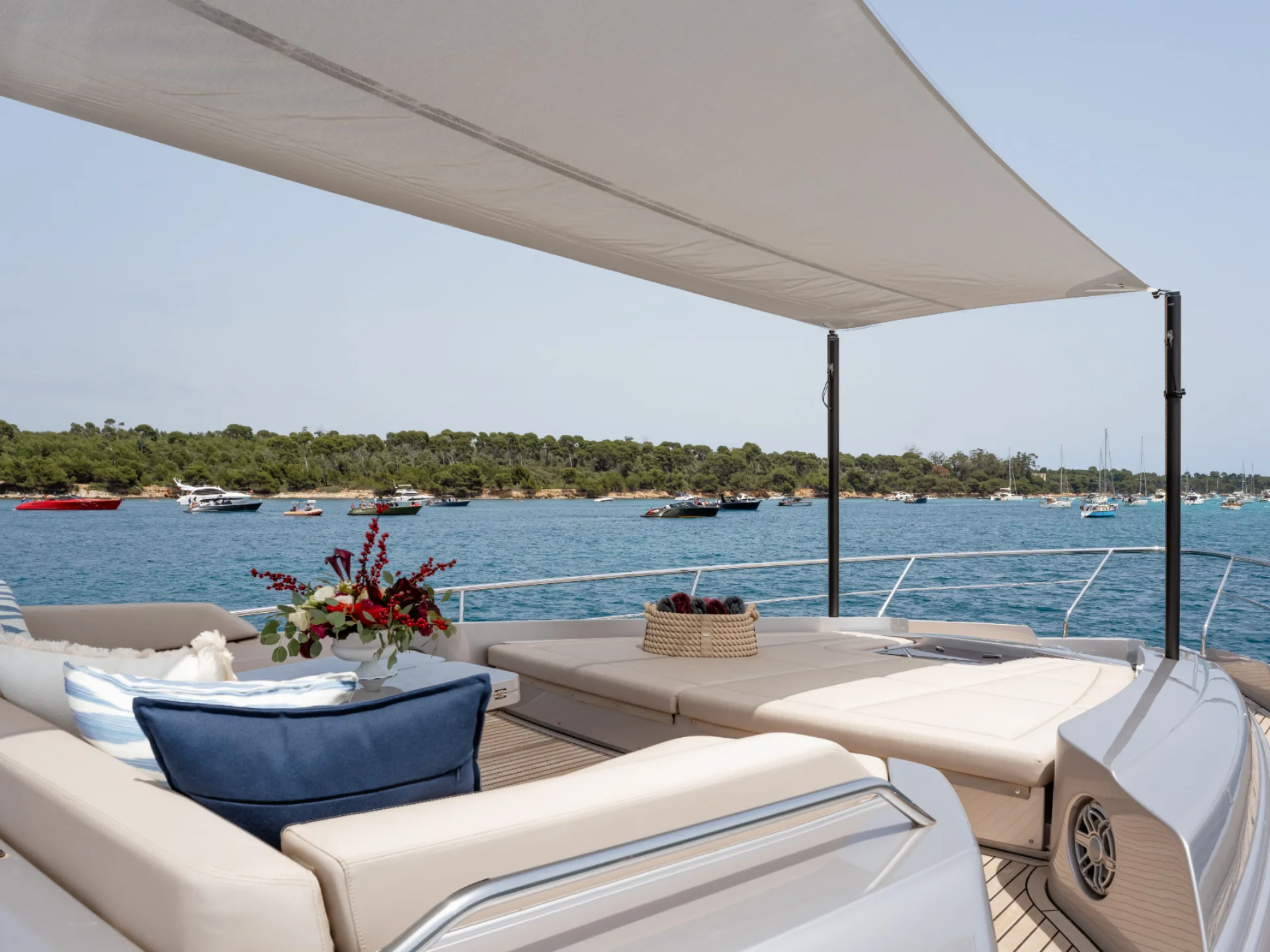 CHERRY | Pershing 8X - Pershing