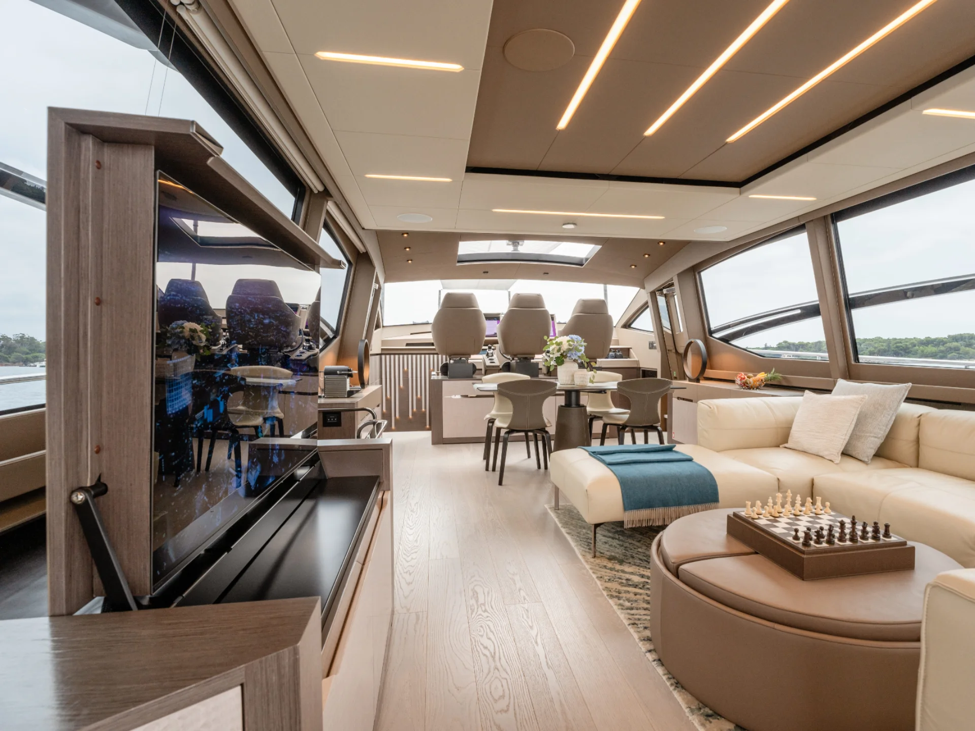 CHERRY | Pershing 8X - Pershing