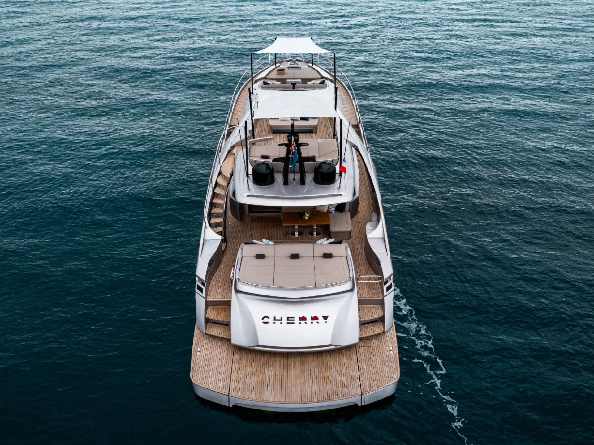 CHERRY | Pershing 8X - Pershing