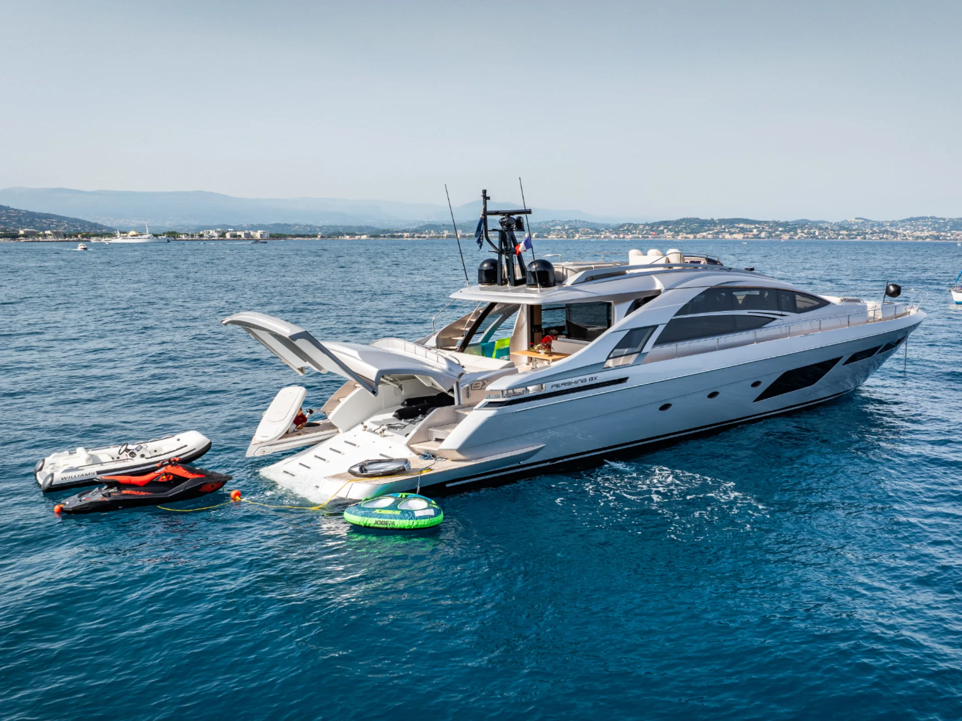 CHERRY | Pershing 8X - Pershing