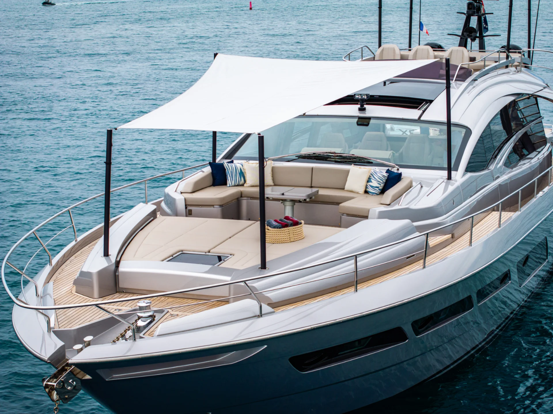 CHERRY | Pershing 8X - Pershing