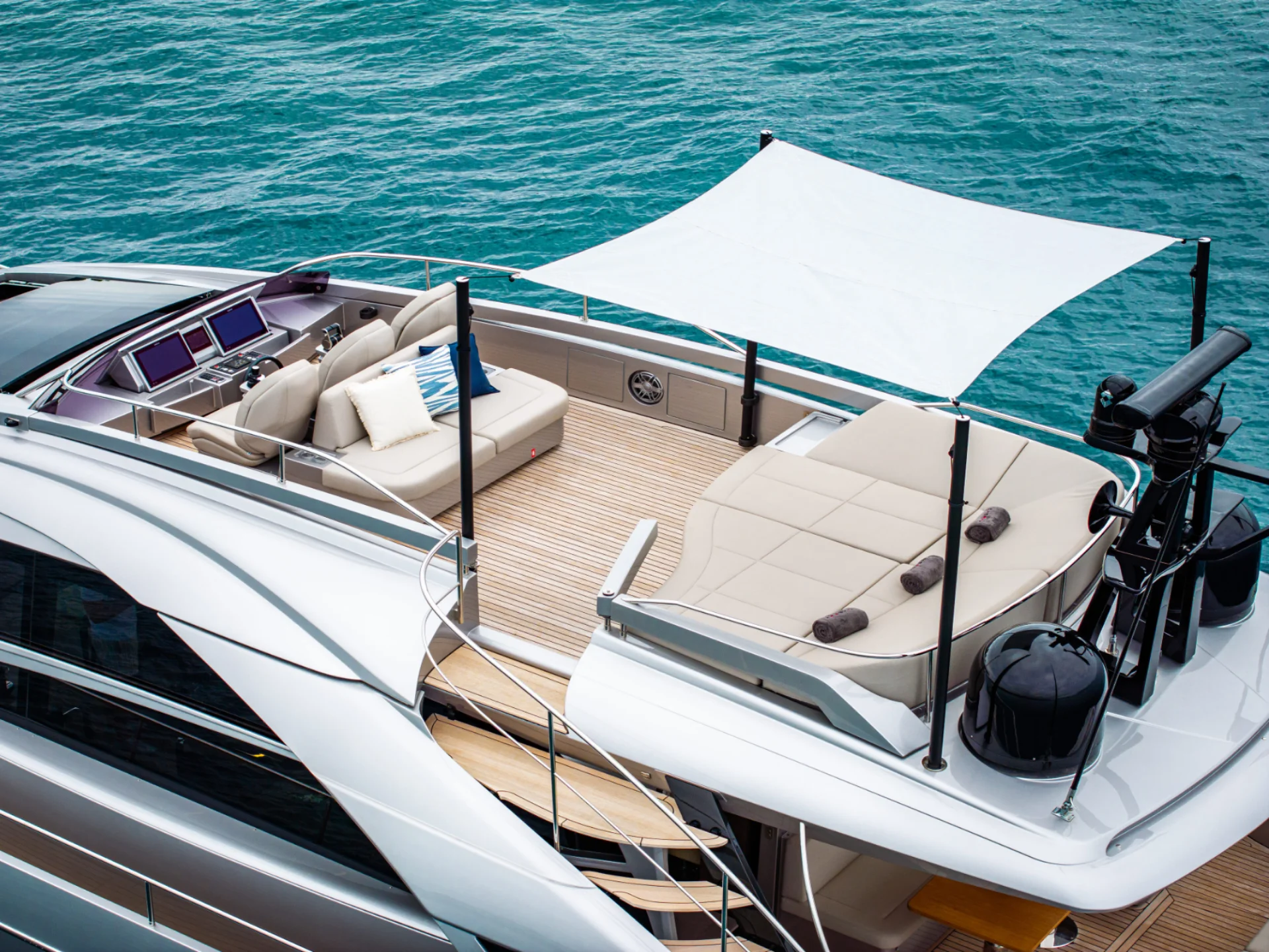 CHERRY | Pershing 8X - Pershing