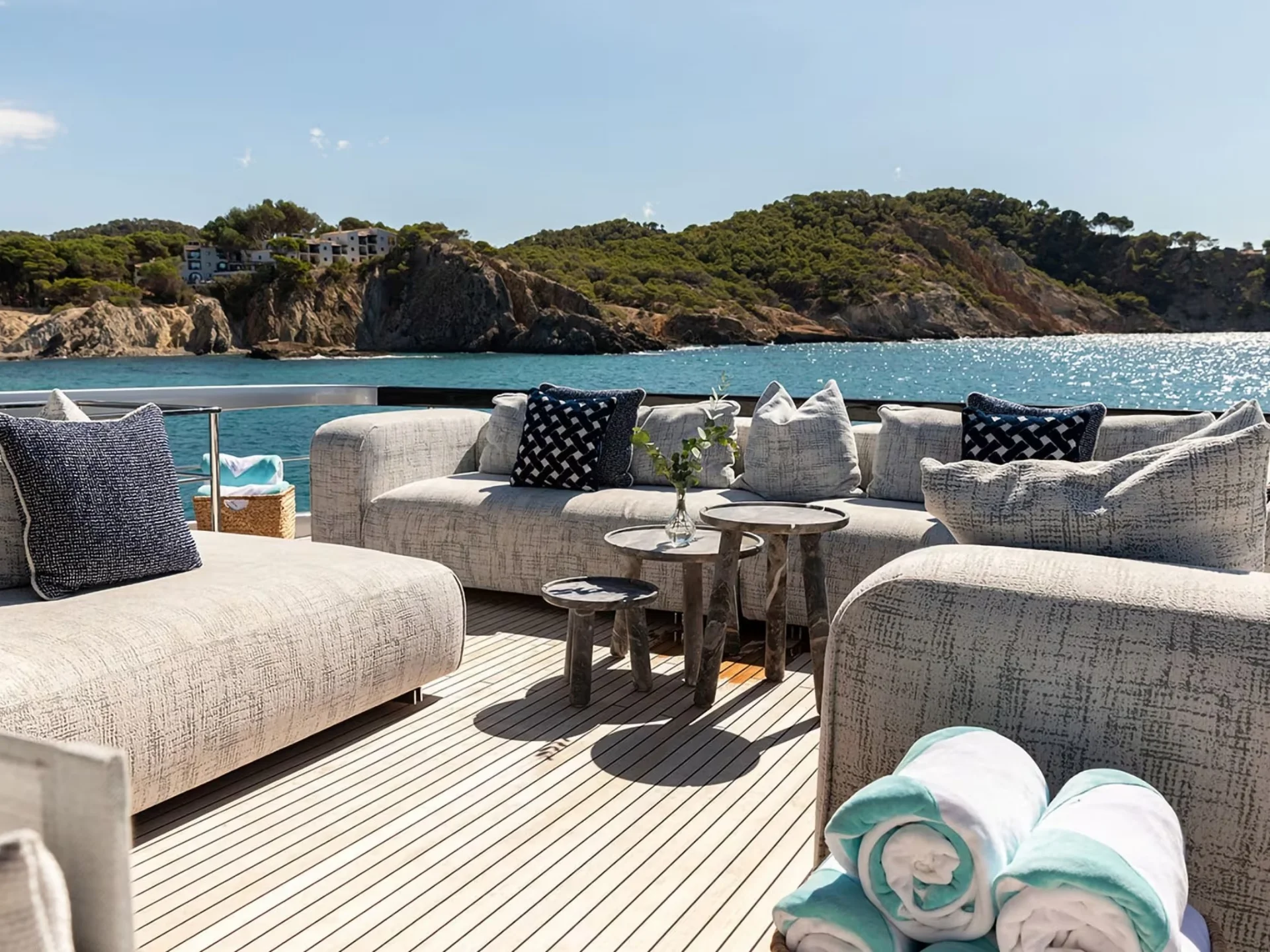 LEMON NOT LIME | Riva Corsaro 102 - Riva