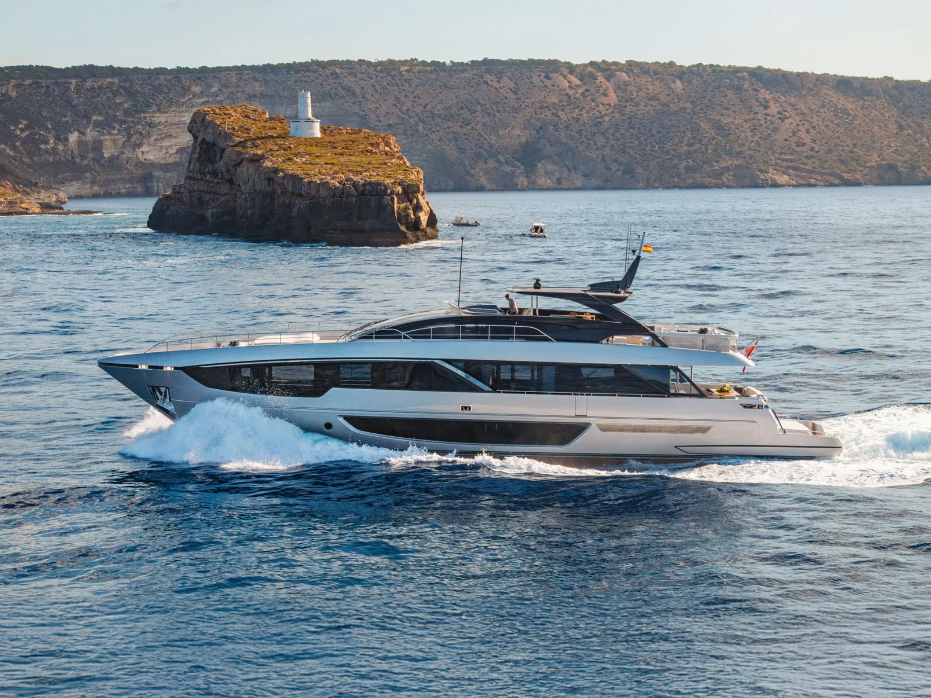 LEMON NOT LIME | Riva Corsaro 102 - Riva