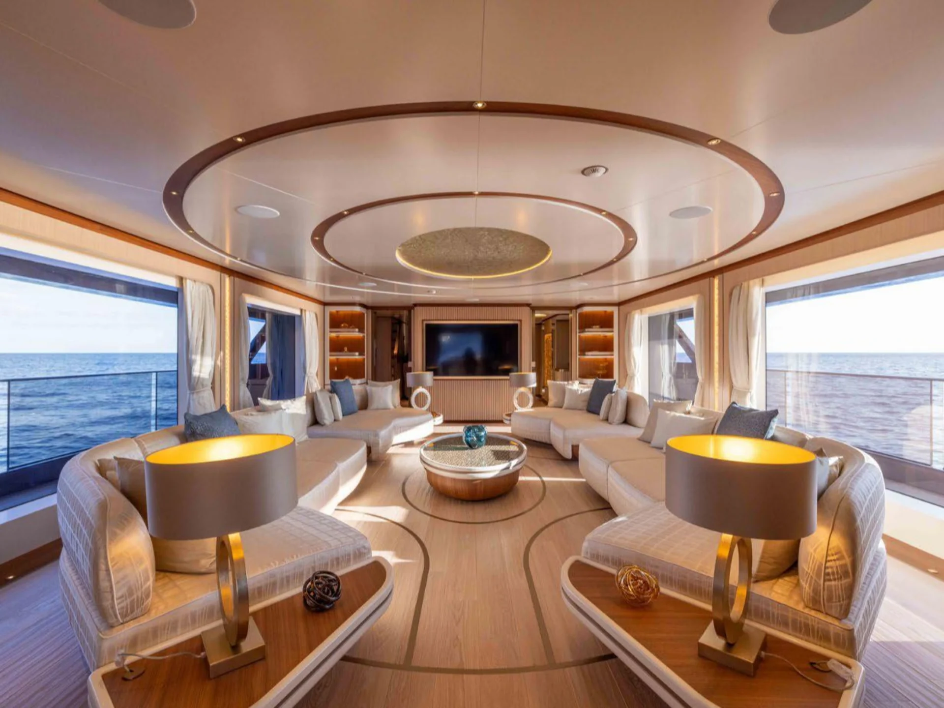 MY Anjelif | Columbus 50M - Other