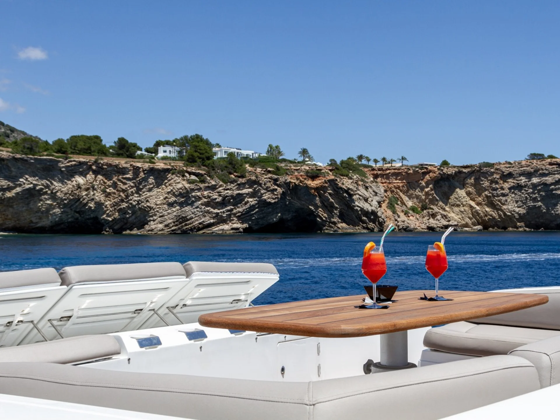 BASAD | Sunseeker Predator 84 - Sunseeker