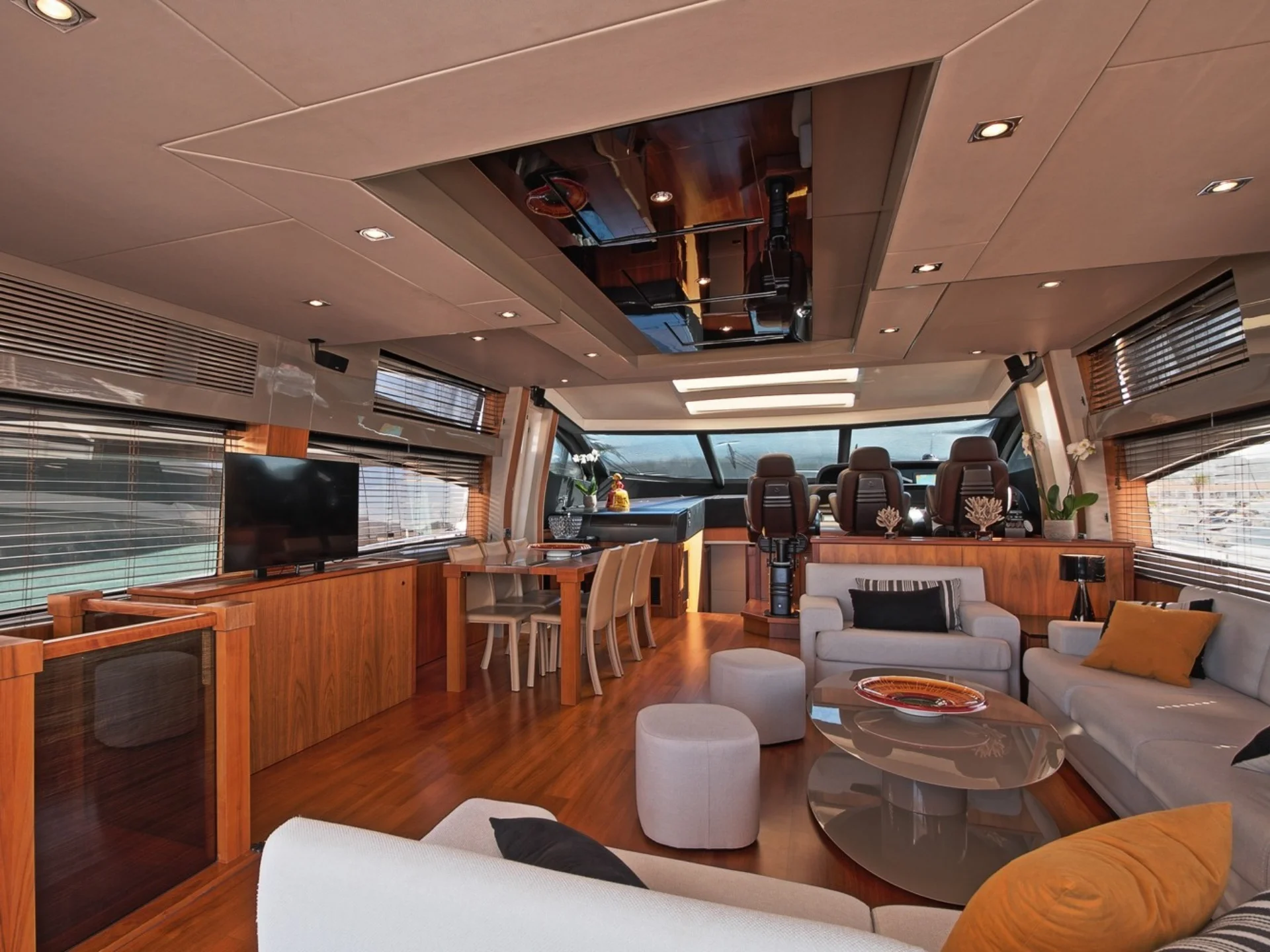 BASAD | Sunseeker Predator 84 - Sunseeker