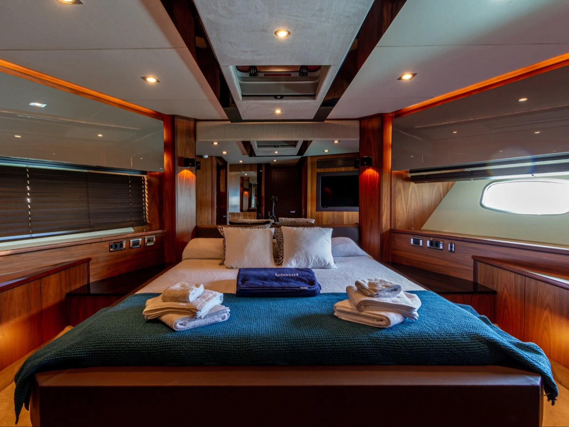 BASAD | Sunseeker Predator 84 - Sunseeker