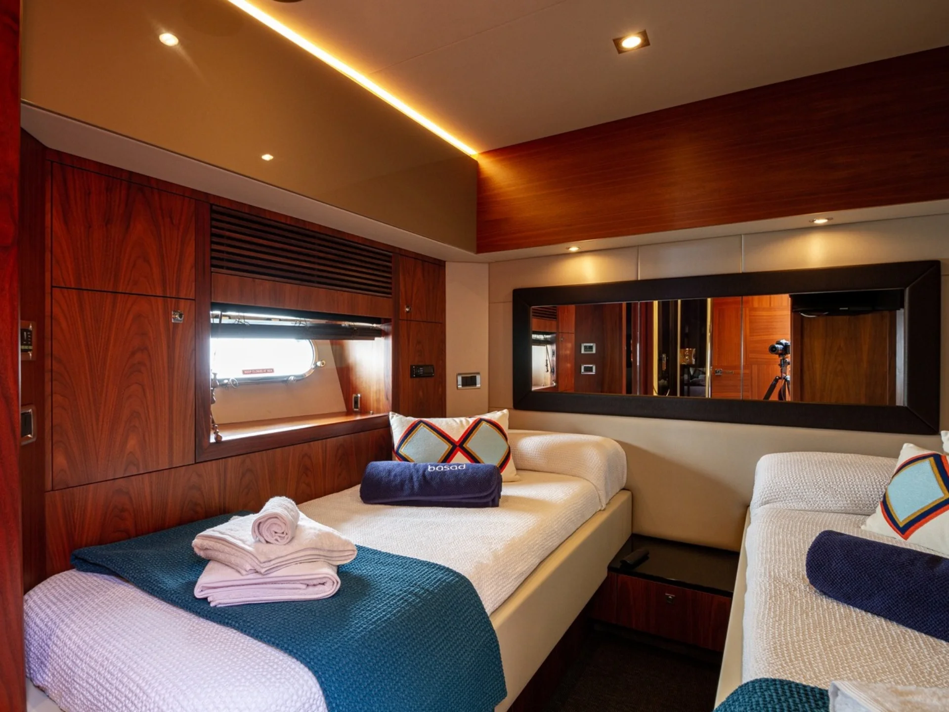 BASAD | Sunseeker Predator 84 - Sunseeker