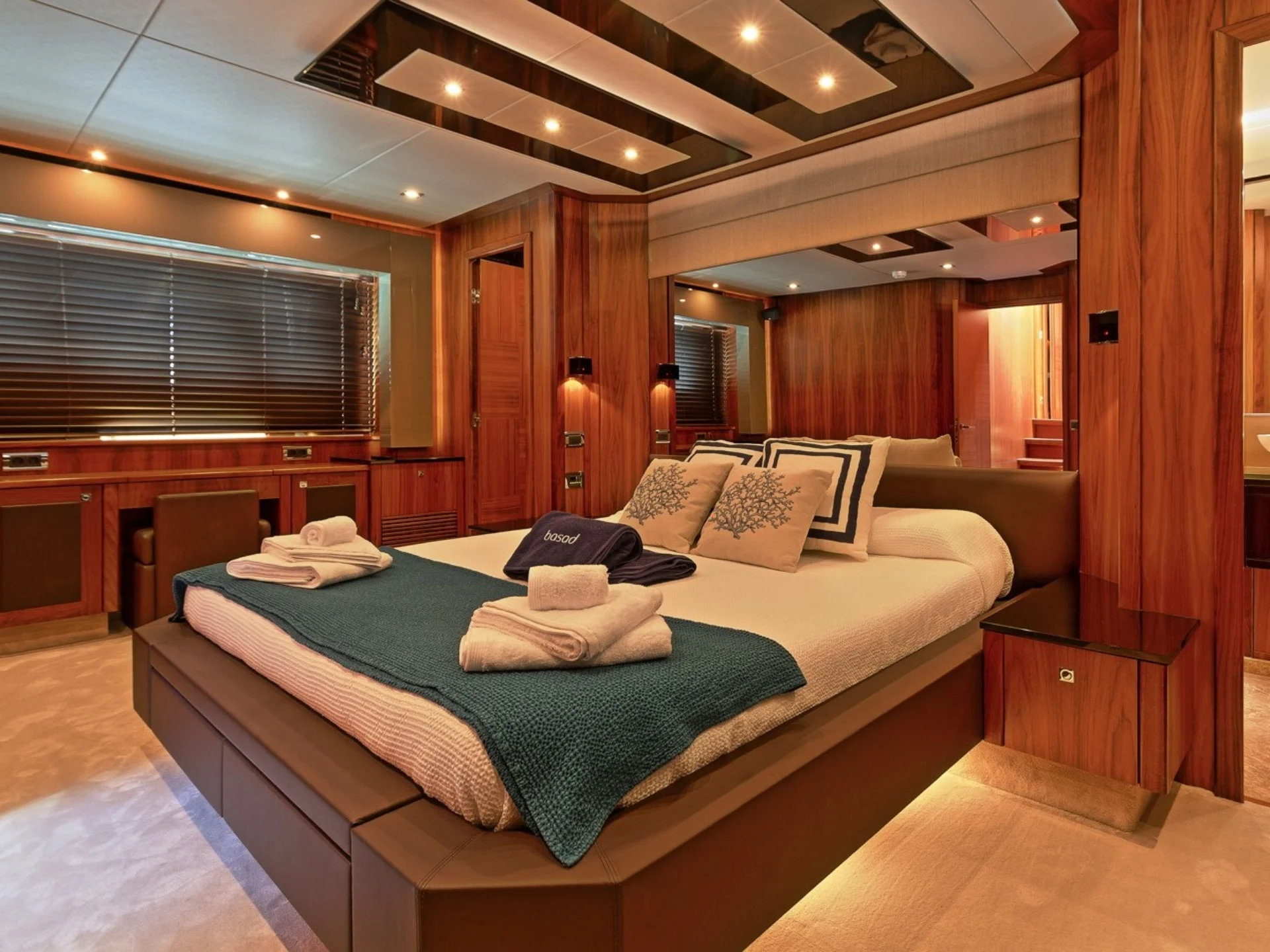 BASAD | Sunseeker Predator 84 - Sunseeker