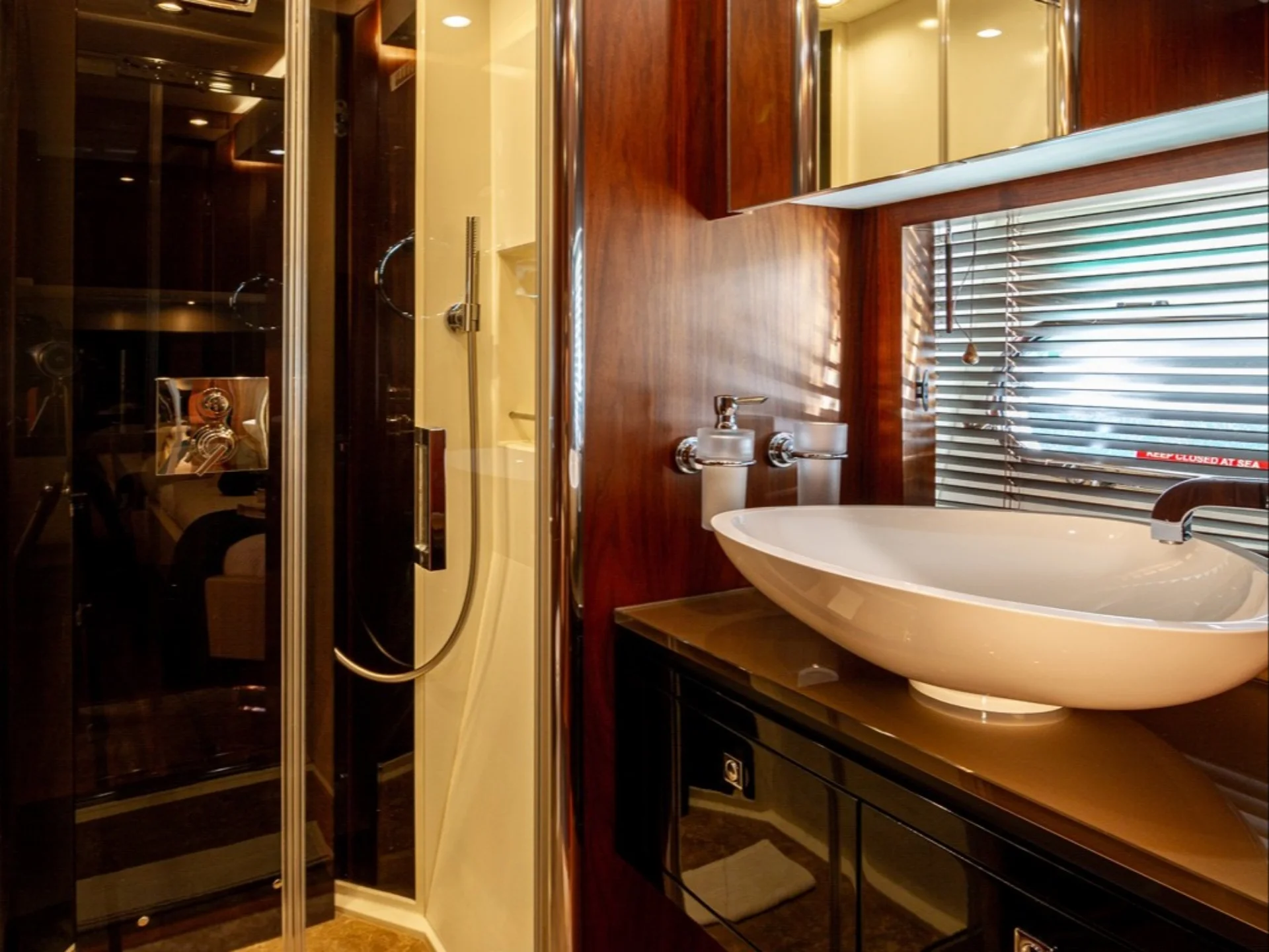 BASAD | Sunseeker Predator 84 - Sunseeker