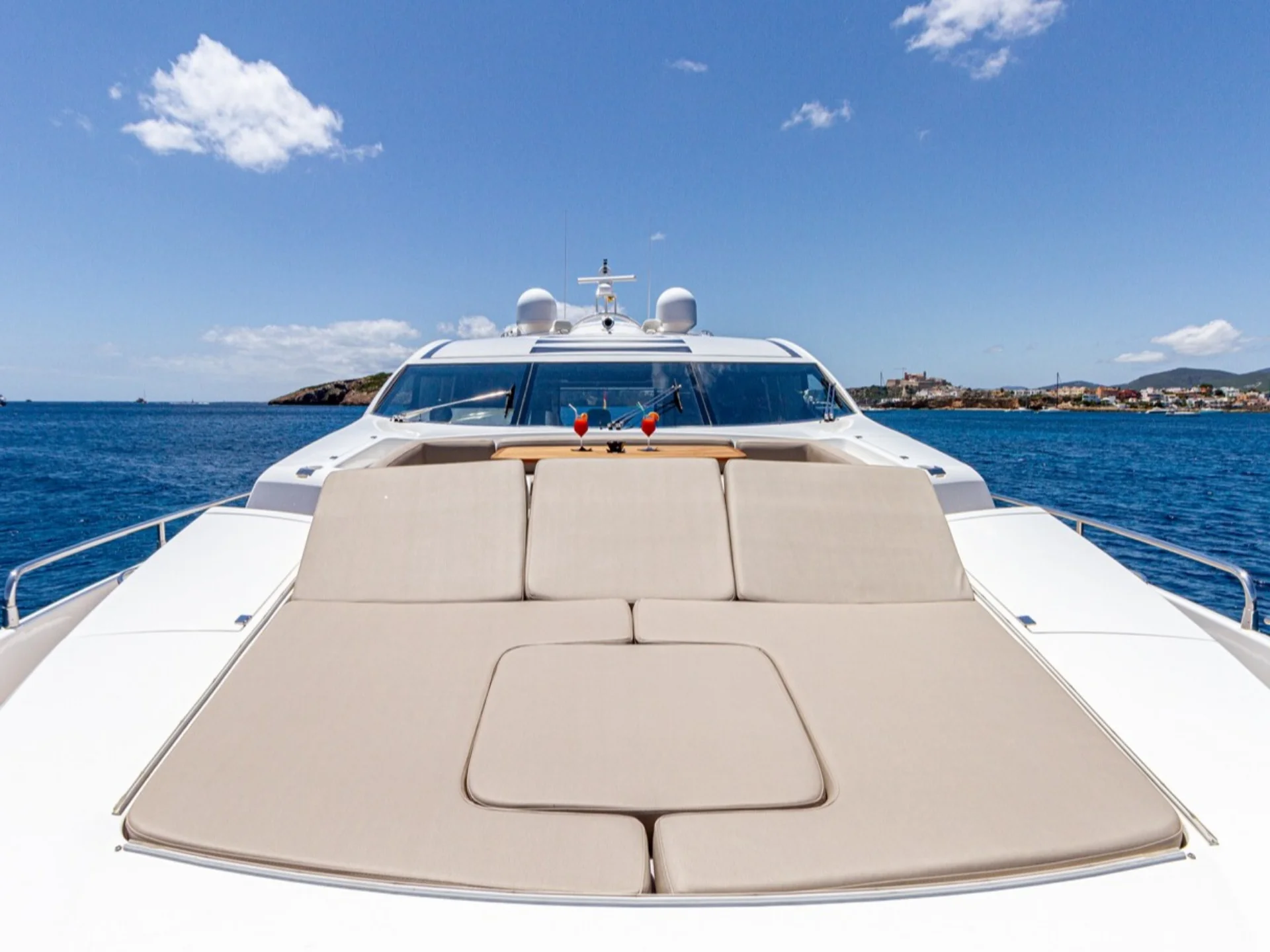 BASAD | Sunseeker Predator 84 - Sunseeker