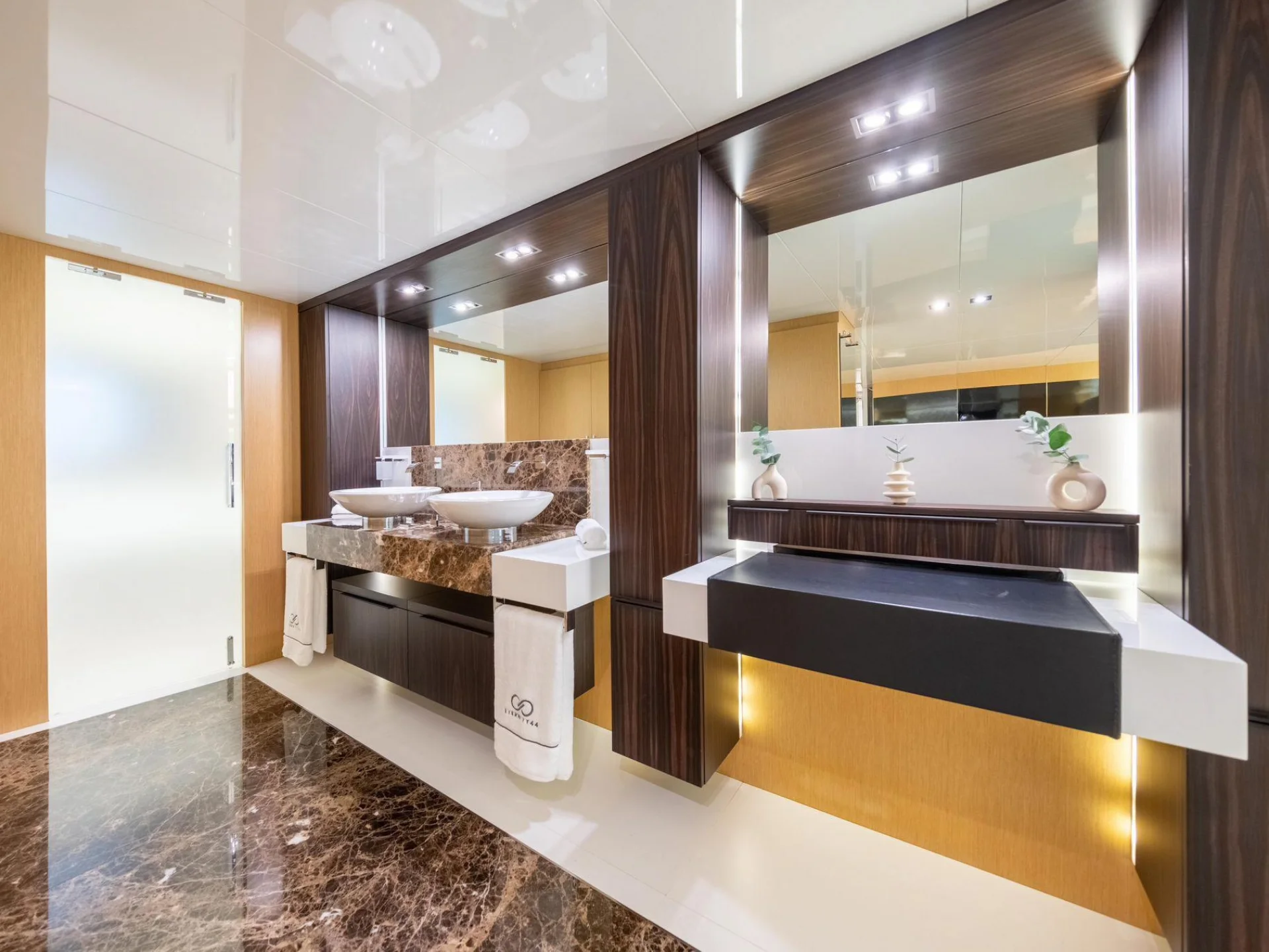 ETERNITY 44 | Arcadia 85 - Arcadia