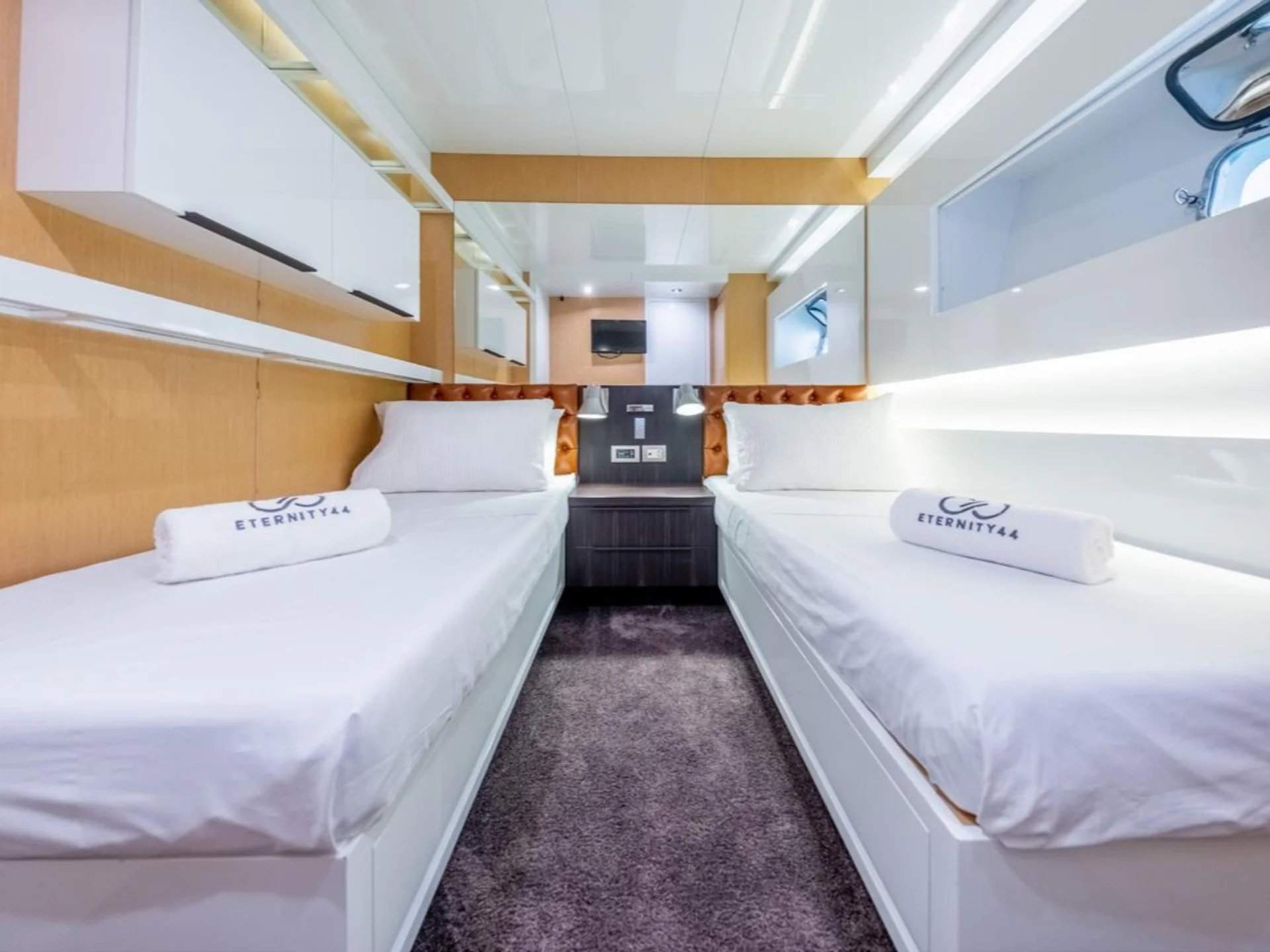 ETERNITY 44 | Arcadia 85 - Arcadia