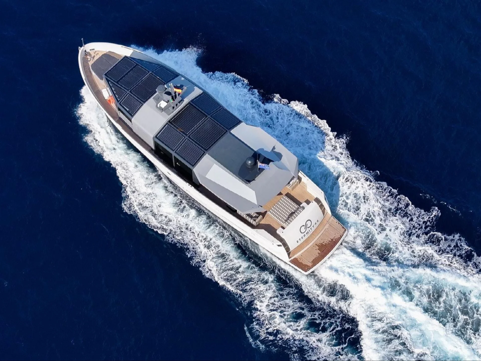 ETERNITY 44 | Arcadia 85 - Arcadia