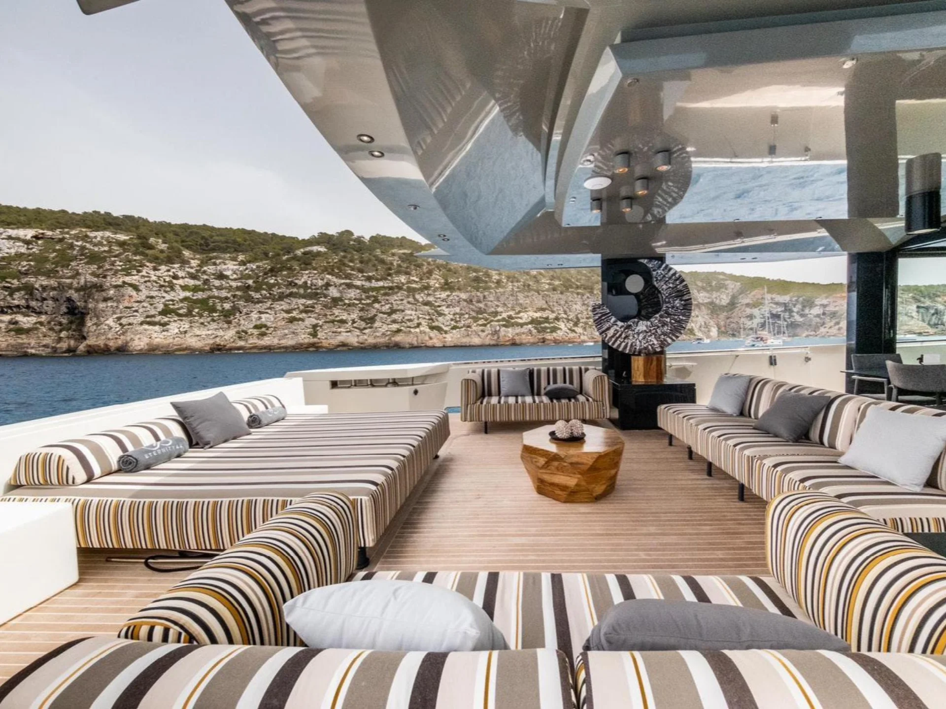 ETERNITY 44 | Arcadia 85 - Arcadia