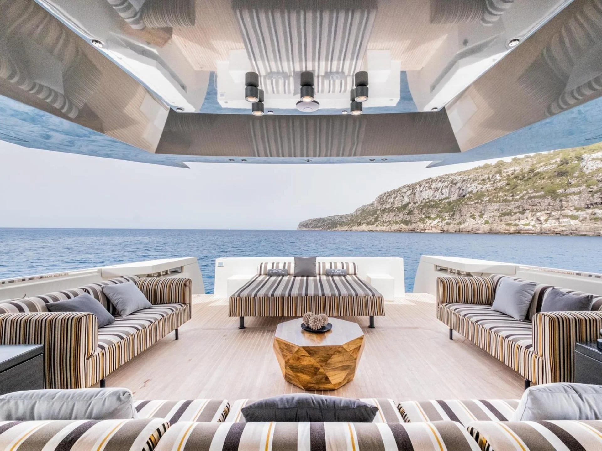 ETERNITY 44 | Arcadia 85 - Arcadia